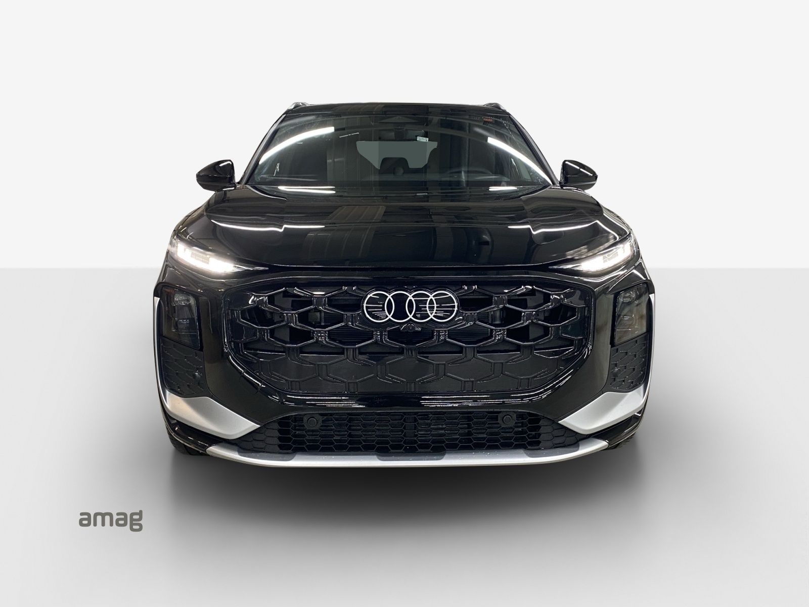 AUDI Q3 SUV 110 kW TFSI S tronic-image-6