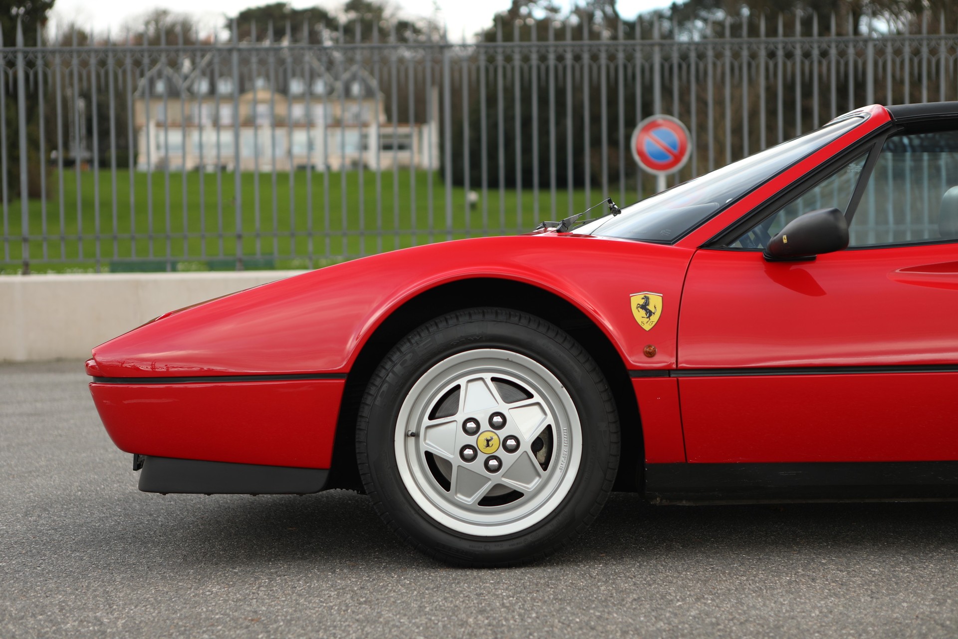FERRARI 328 GTS-image-1
