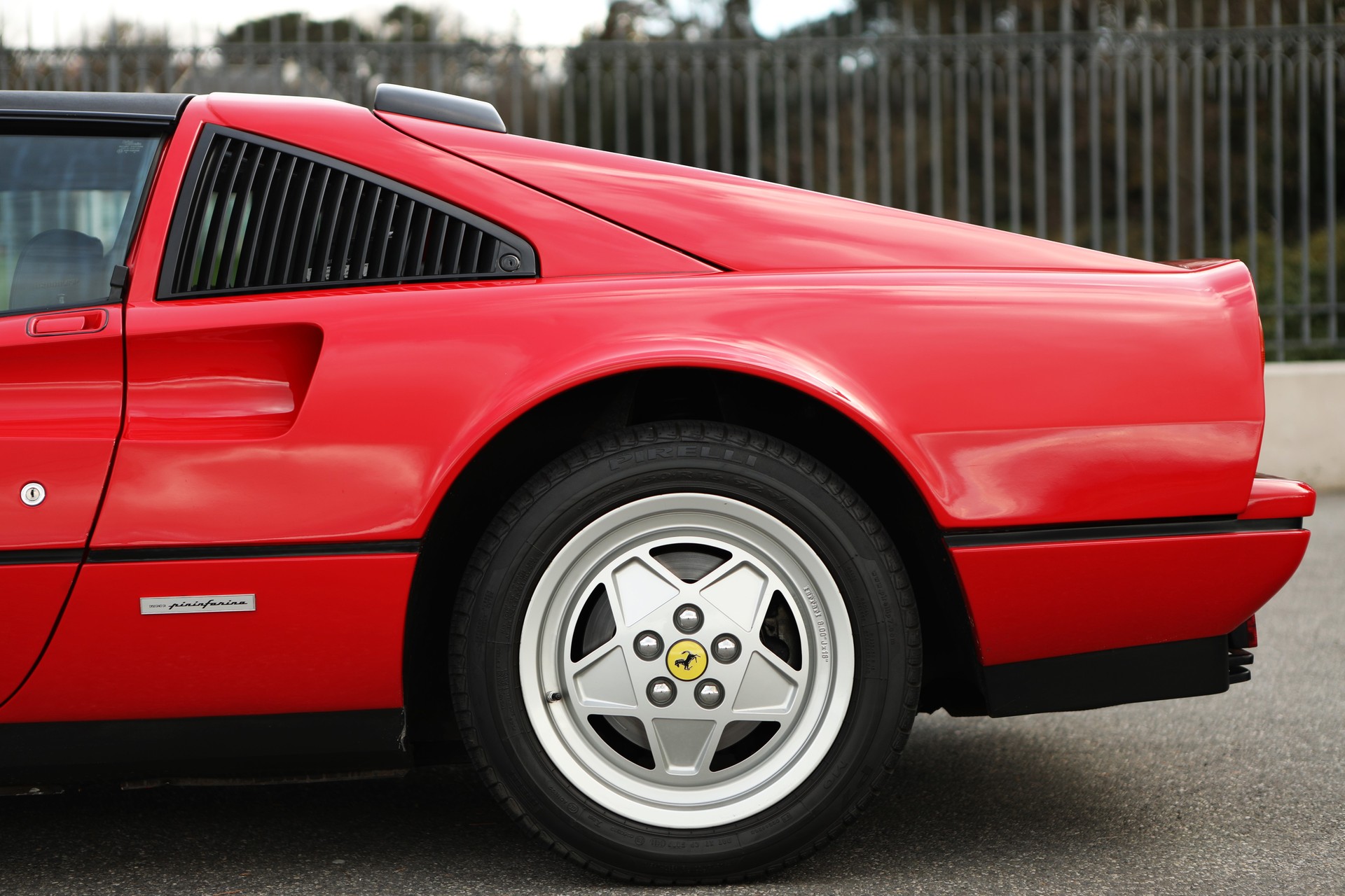 FERRARI 328 GTS-image-2