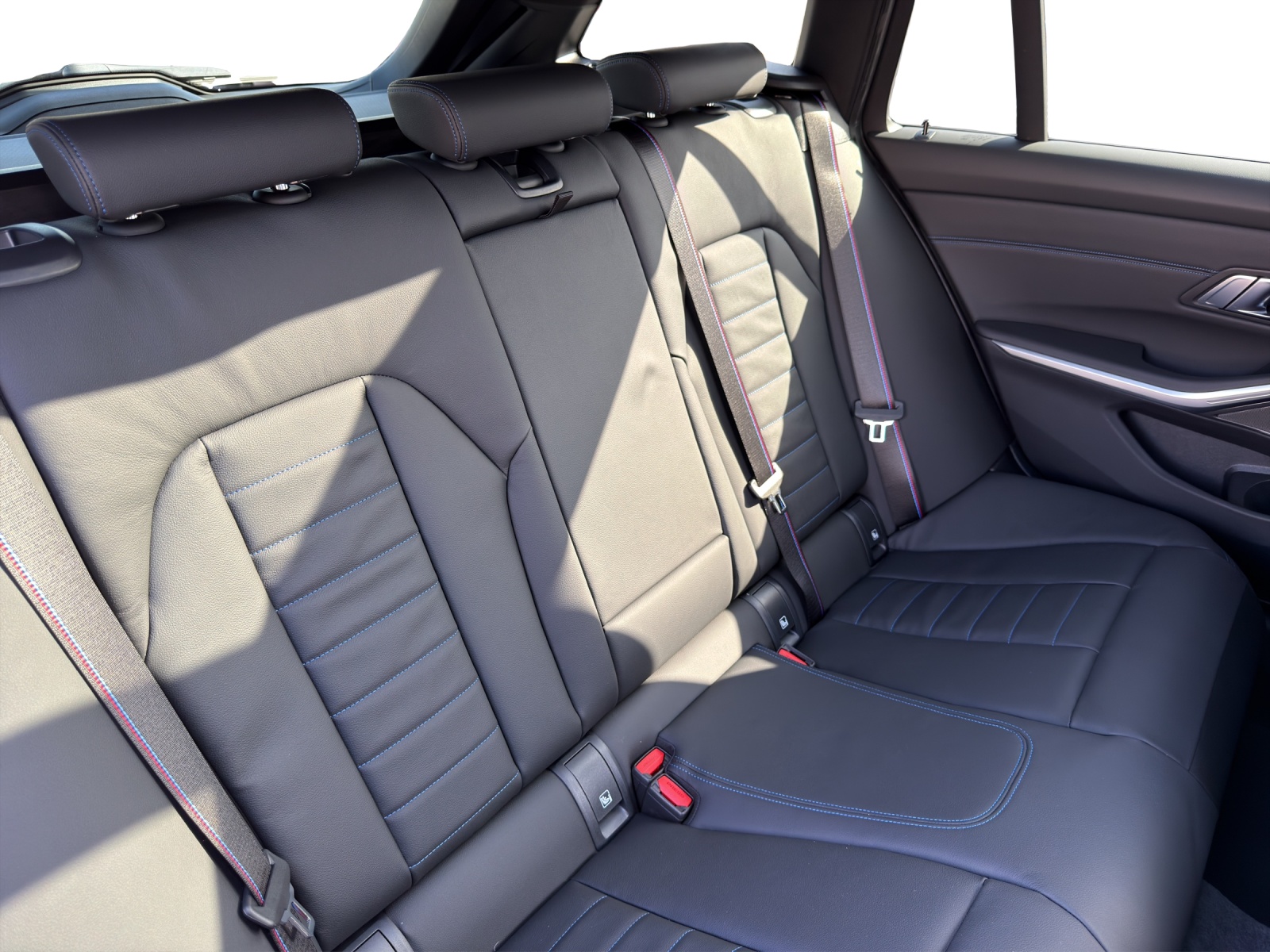 BMW M340d xDrive 48V Touring Steptronic M Sport Pro-image-15