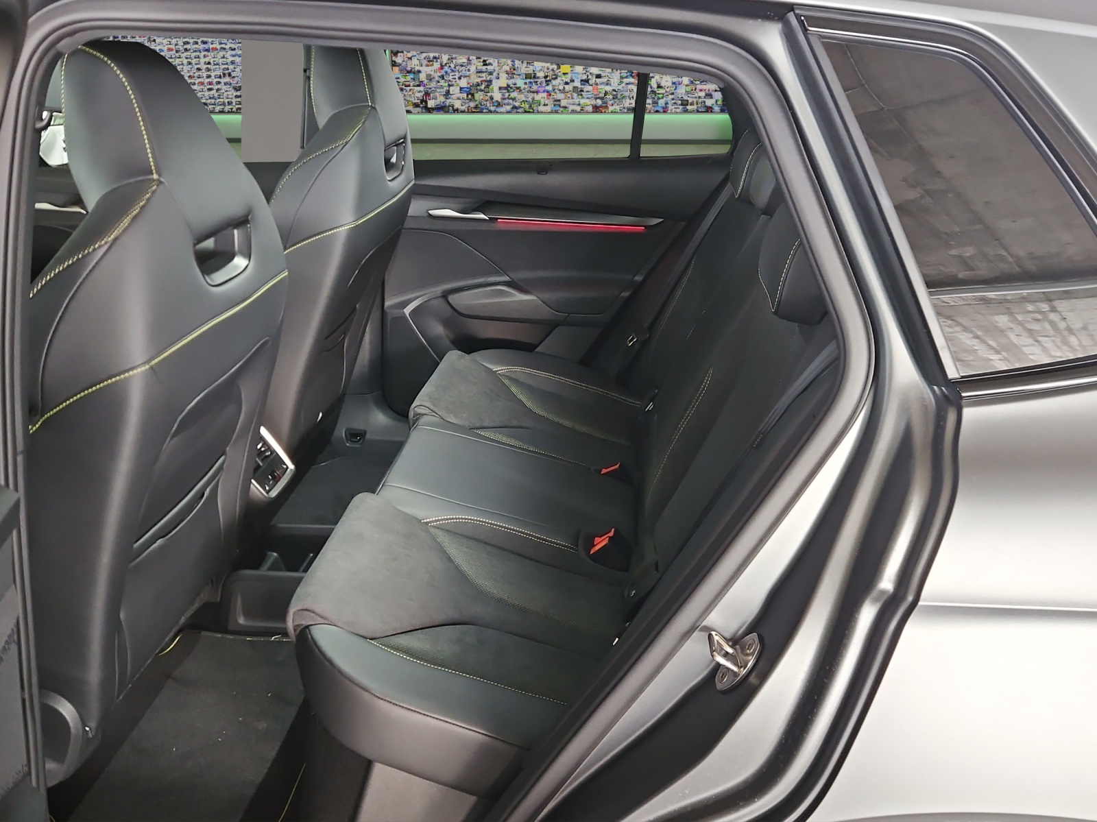 SKODA Elroq RS Matt Edition 4x4-image-9