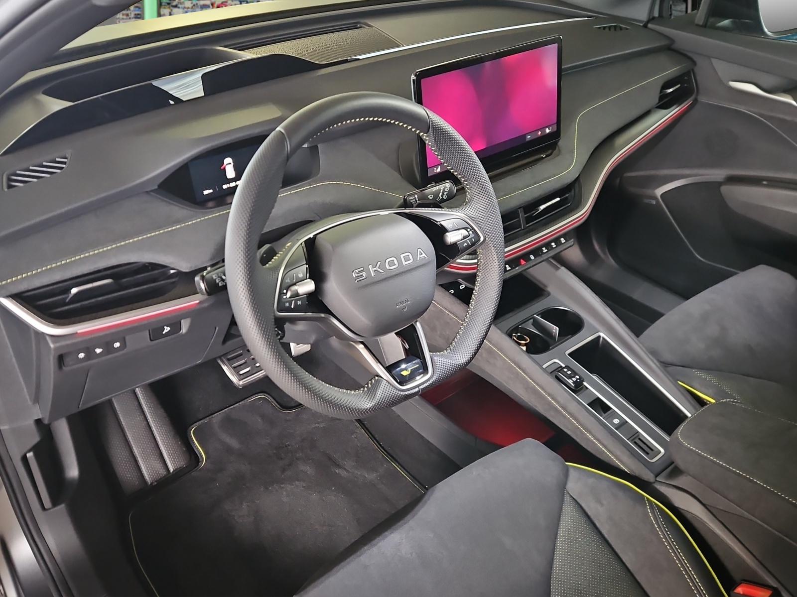 SKODA Elroq RS Matt Edition 4x4-image-6