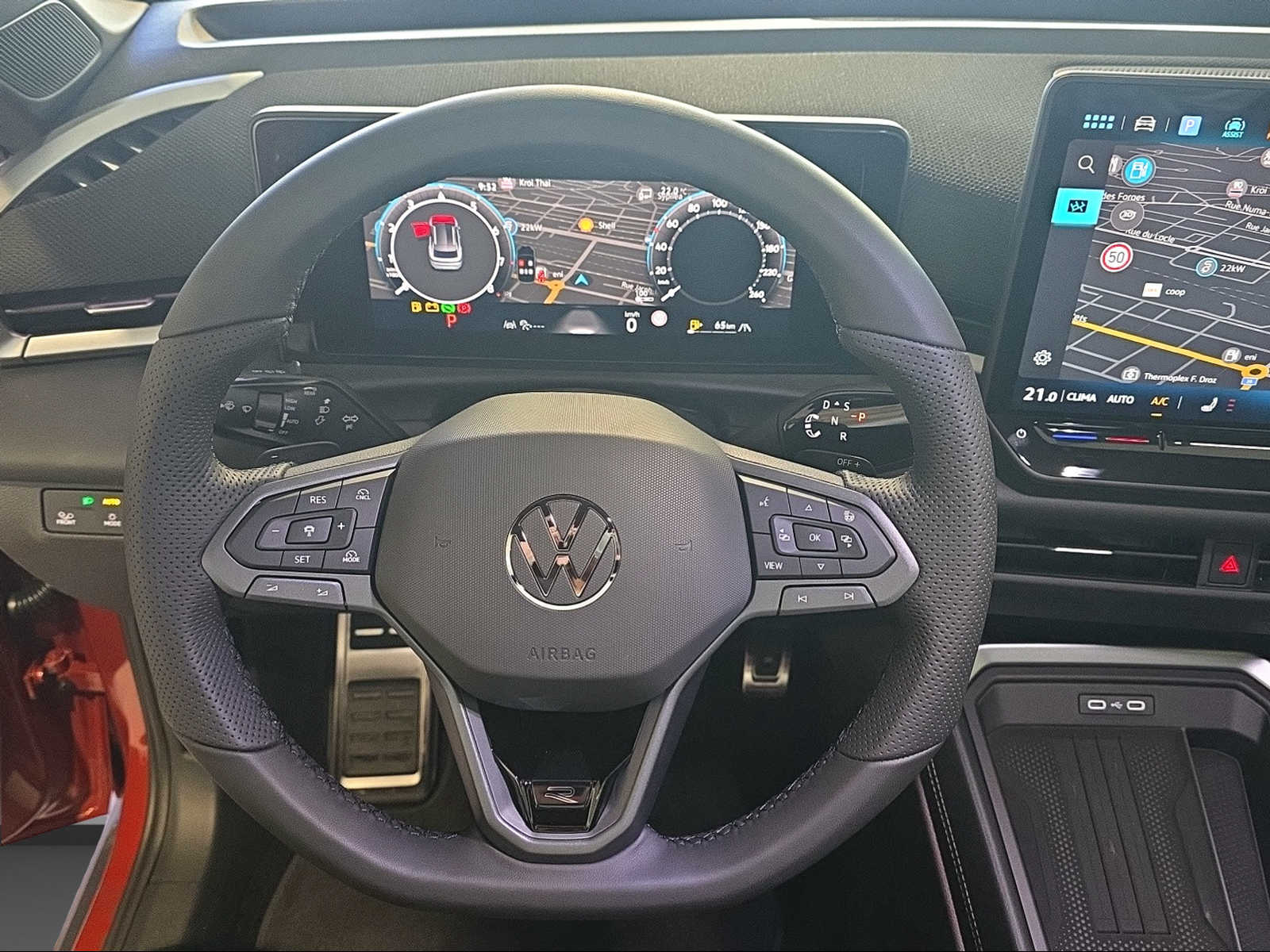 VW T-Roc 1.5 eTSI mHEV R-Line DSG-image-7