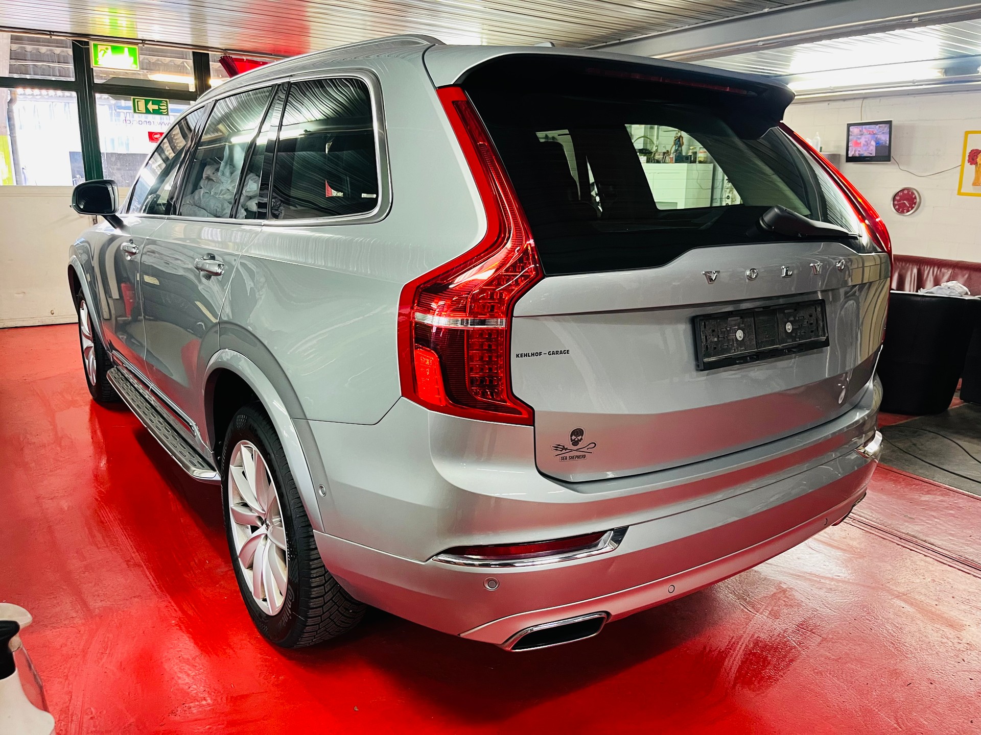 VOLVO XC90 D5 AWD Momentum Geartronic-image-5
