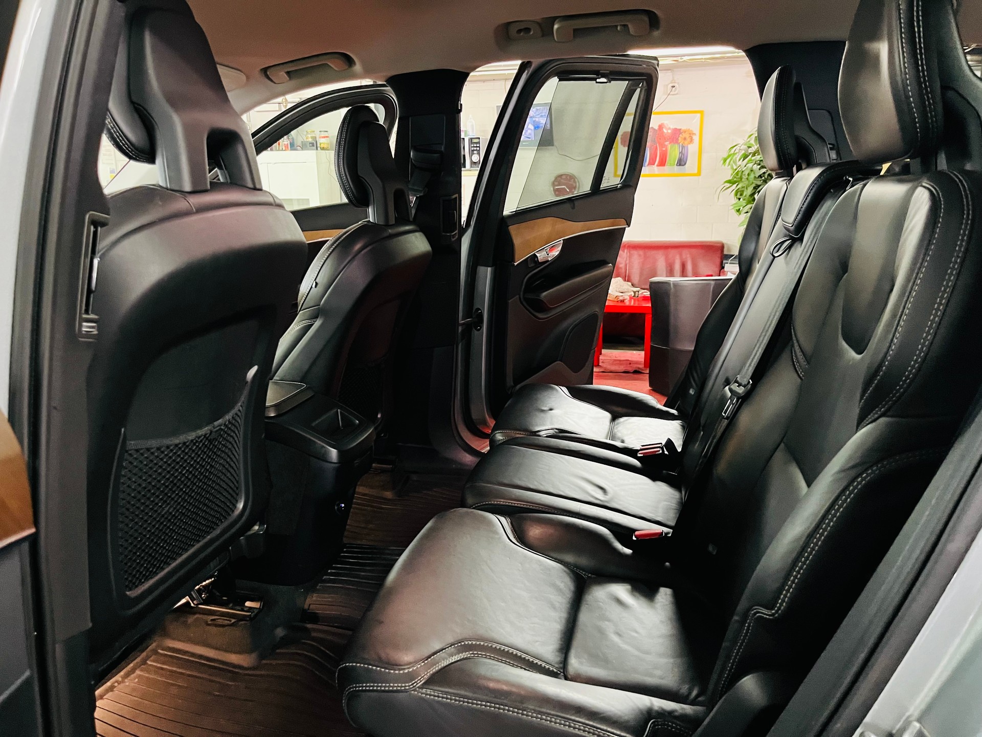 VOLVO XC90 D5 AWD Momentum Geartronic-image-11