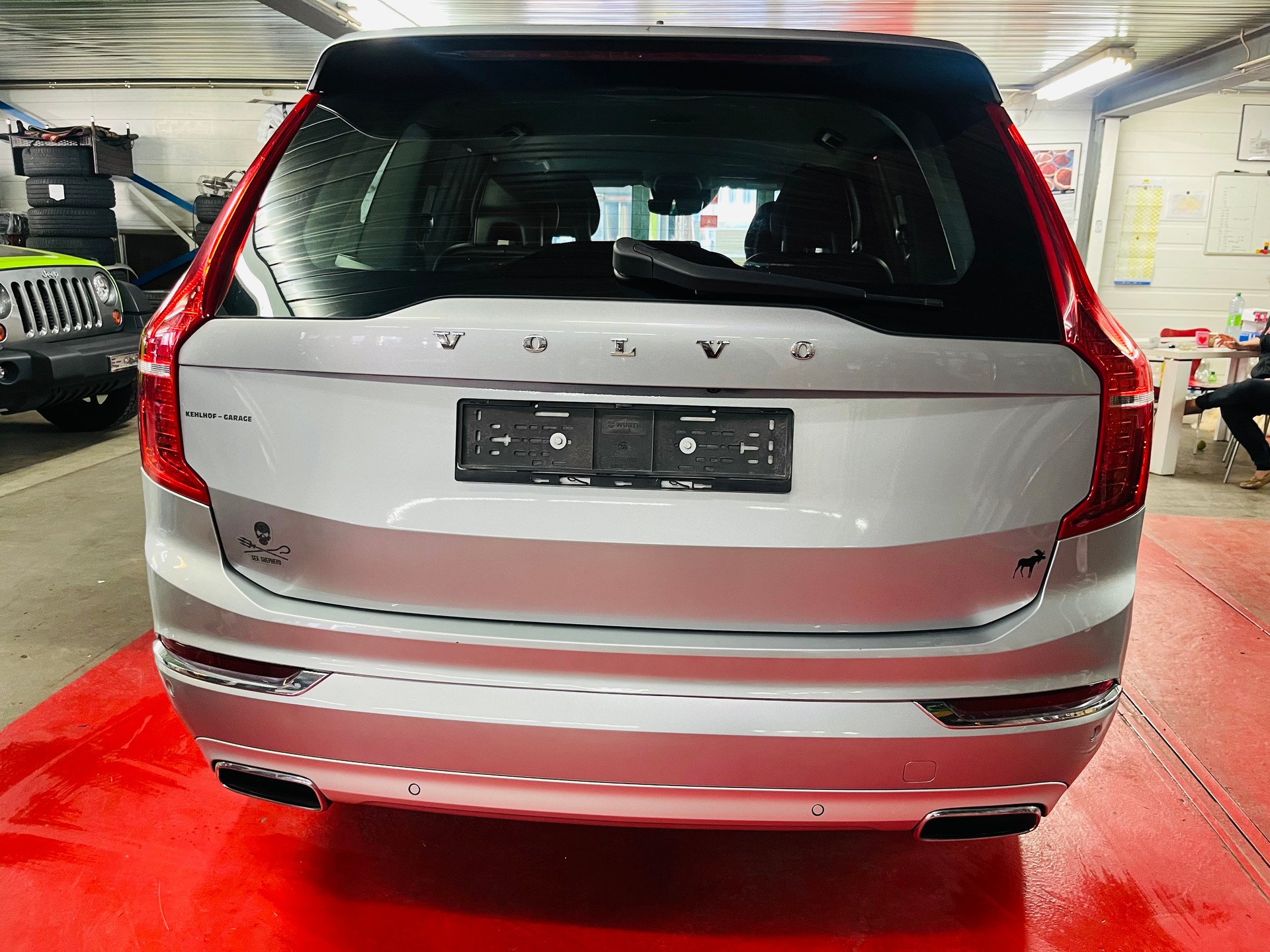 VOLVO XC90 D5 AWD Momentum Geartronic-image-8