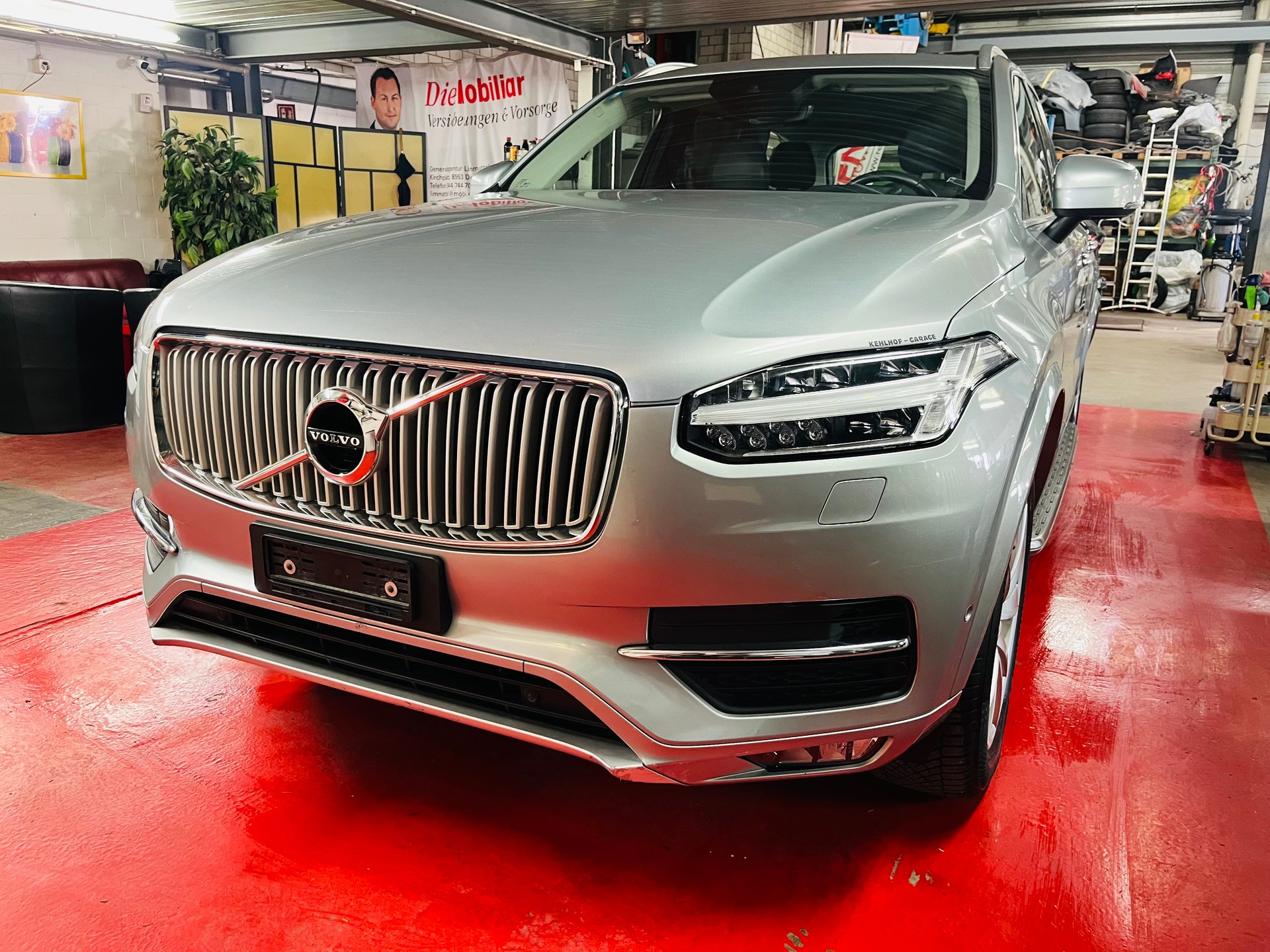 VOLVO XC90 D5 AWD Momentum Geartronic-image-0