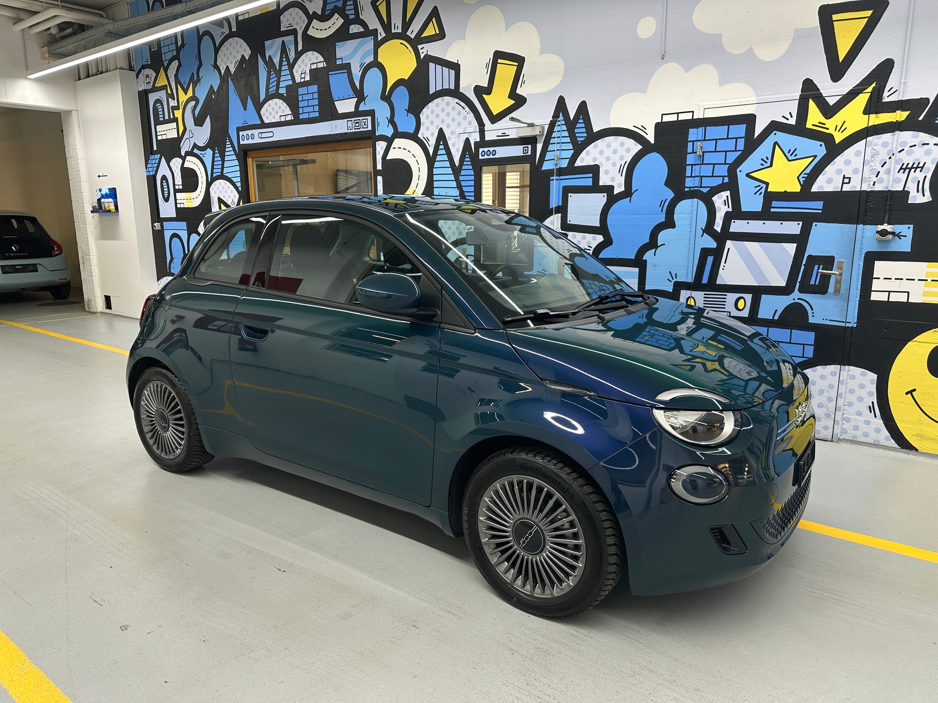 FIAT 500 electric 87 kW Icon-image-0