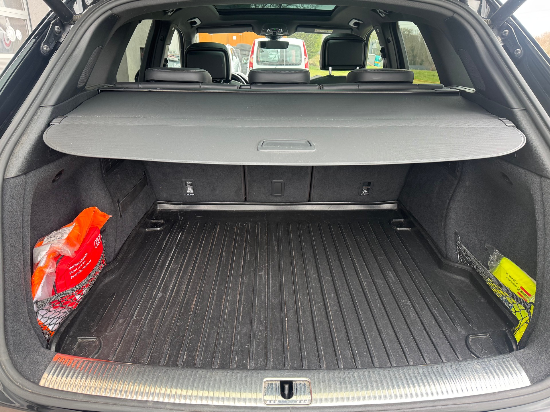 AUDI SQ5 TDI quattro tiptronic-image-12