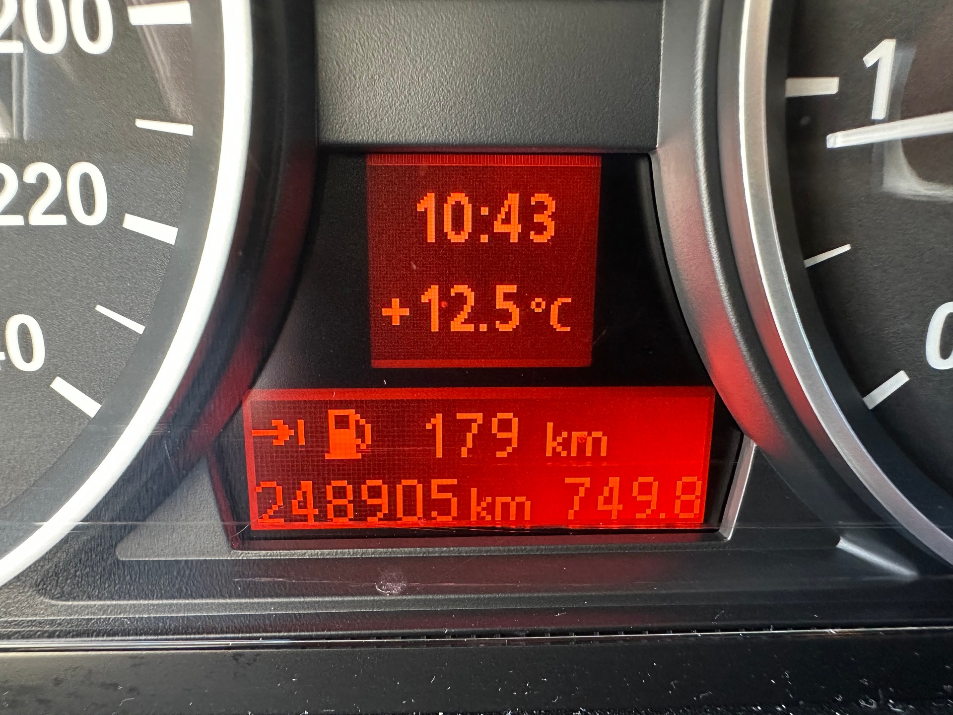 BMW 116i-image-10