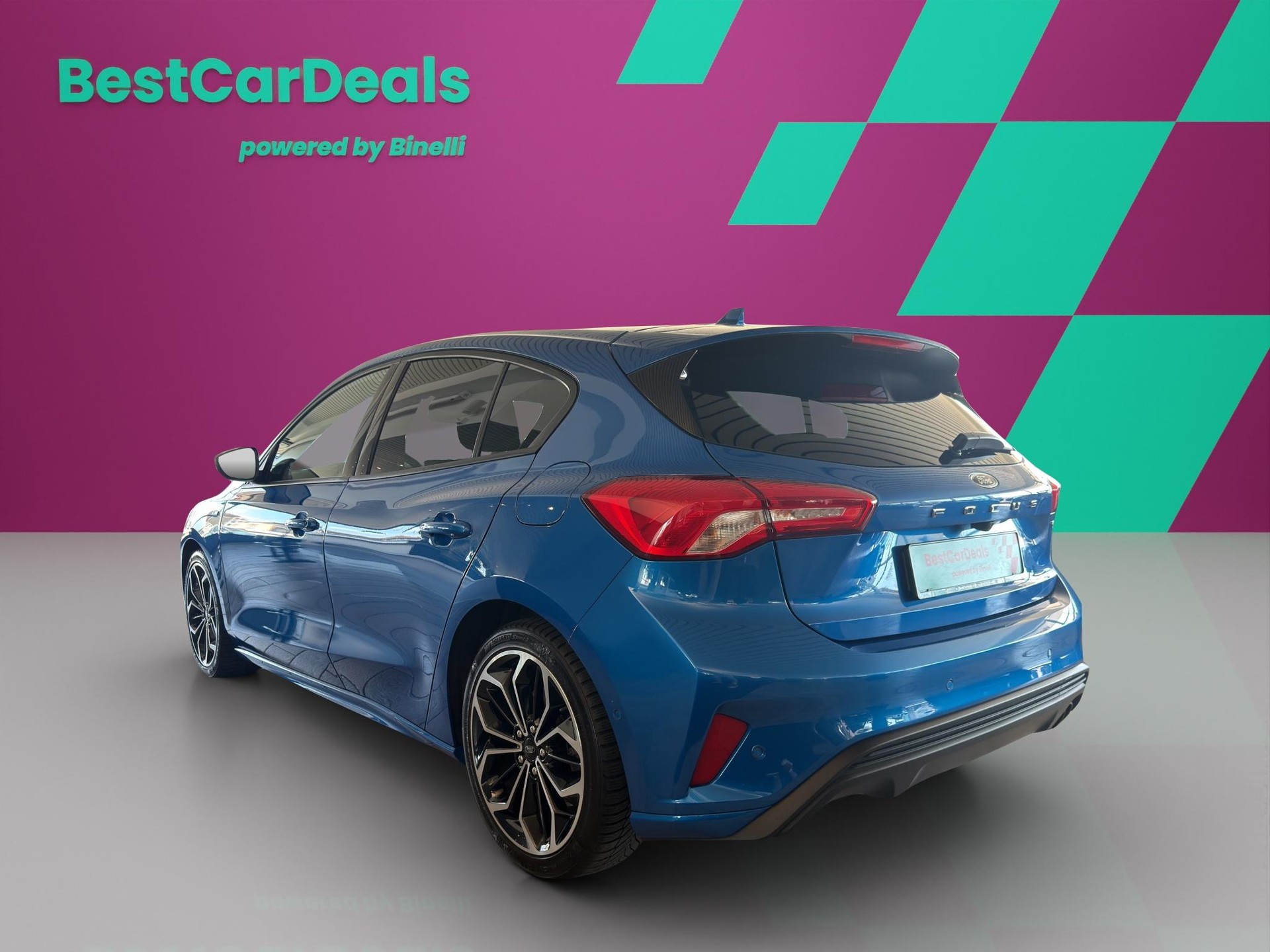 FORD Focus 1.0i EcoB Hybrid 155 ST-Line-image-4