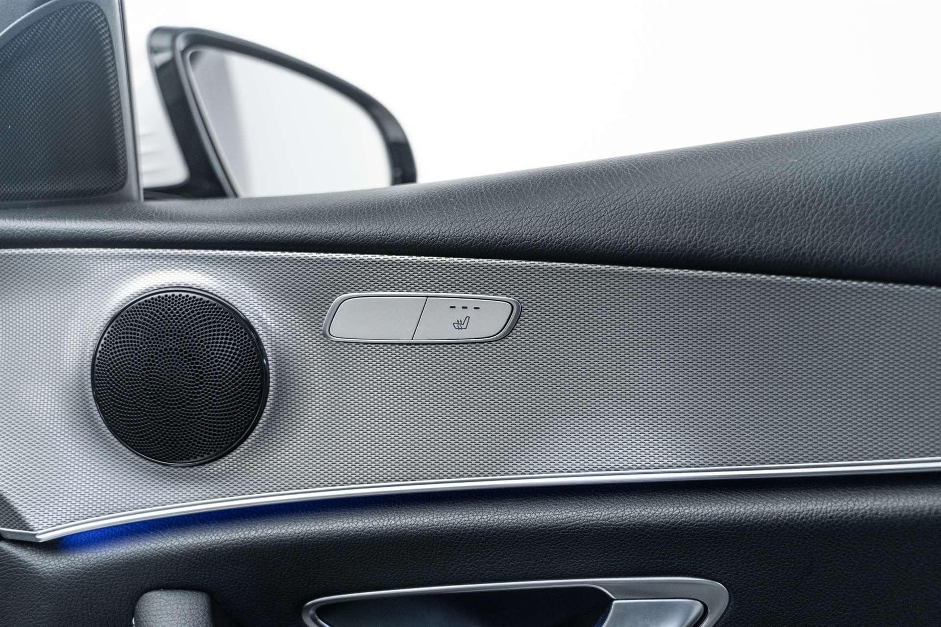 MERCEDES-BENZ E 220 d Avantgarde 9G-Tronic-image-13