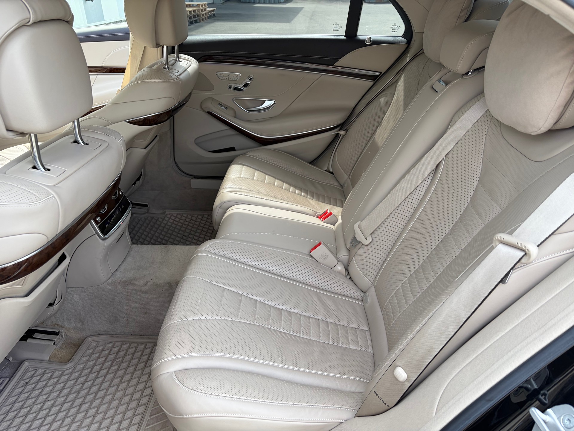 MERCEDES-BENZ S 500 L 4Matic-image-11