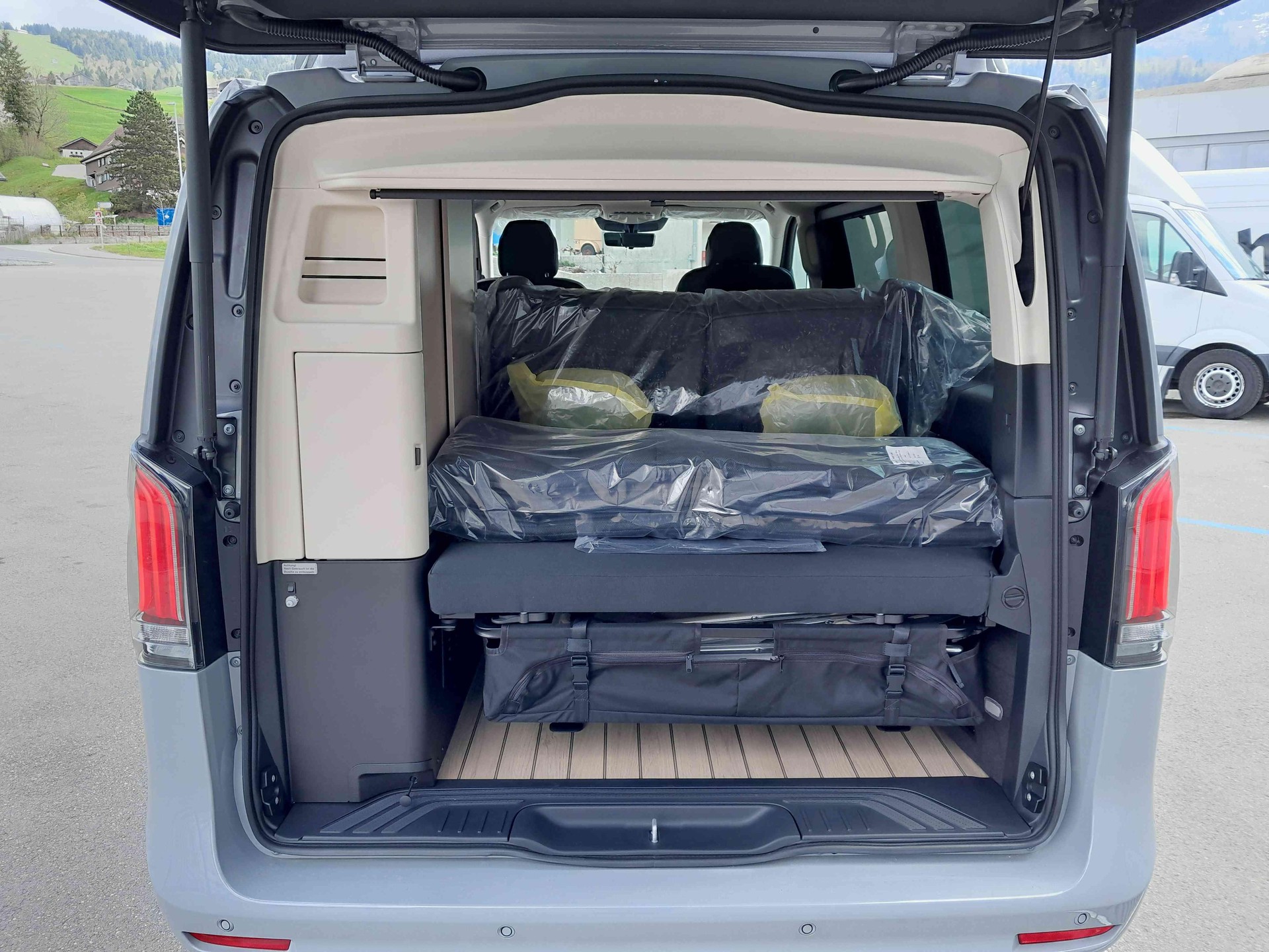 MERCEDES-BENZ Marco Polo 250 d 4x4-image-18