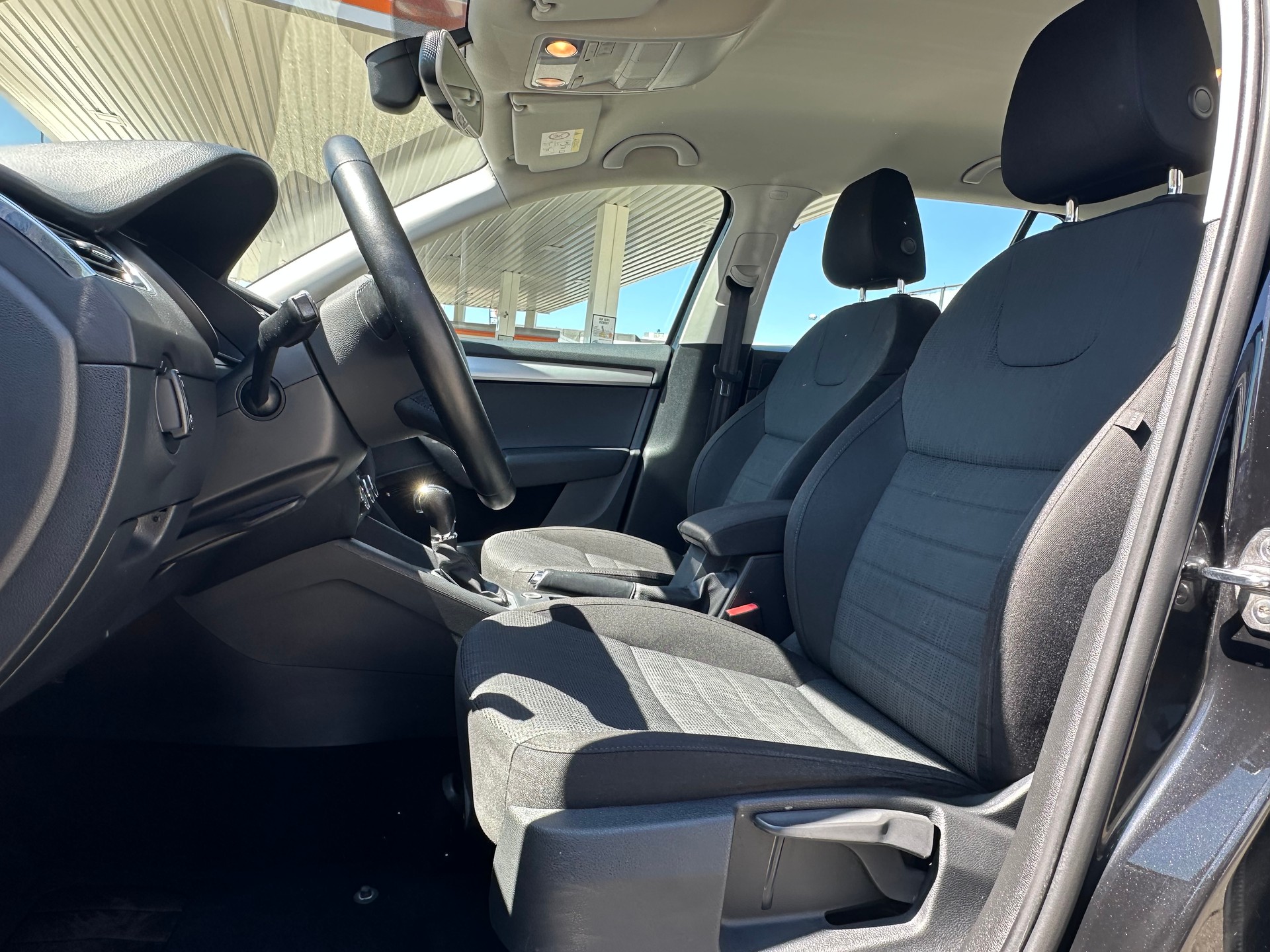 SKODA Octavia Combi 1.4 TSI Elegance-image-5