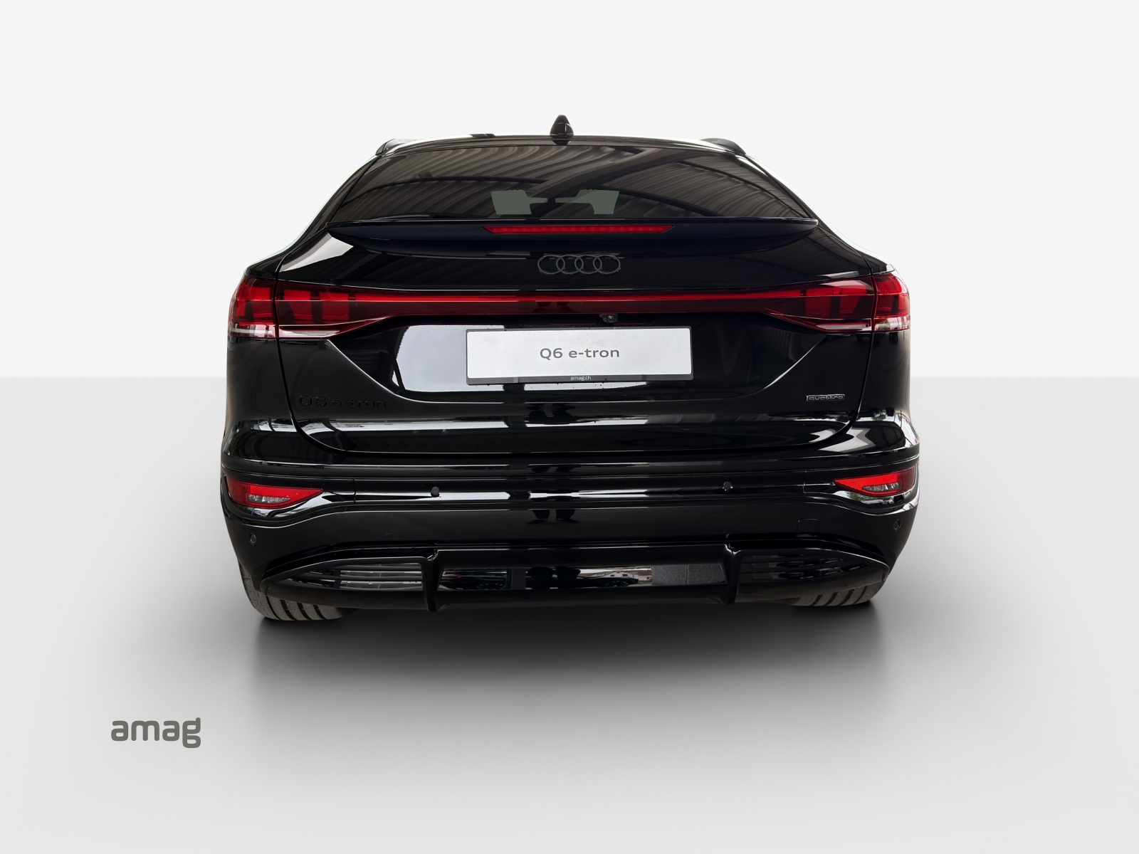 AUDI Q6 Sportback e-tron quattro-image-3