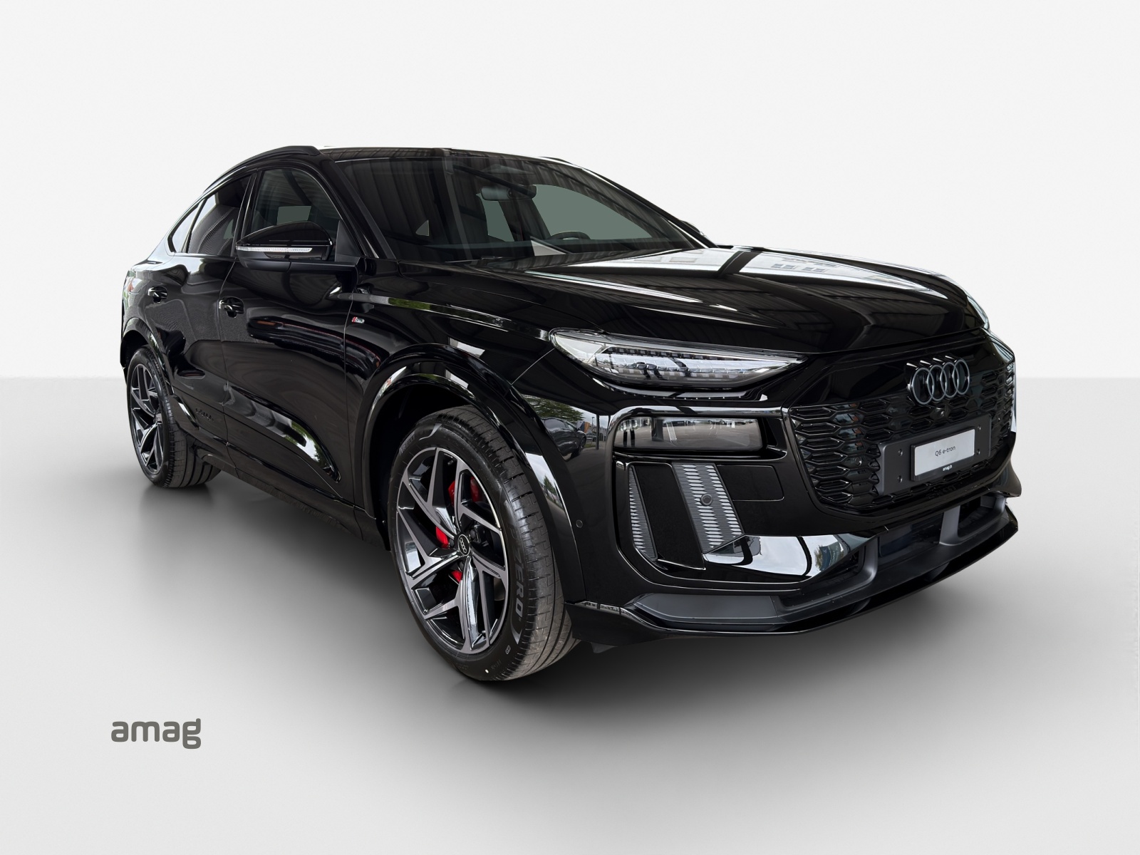 AUDI Q6 Sportback e-tron quattro-image-5