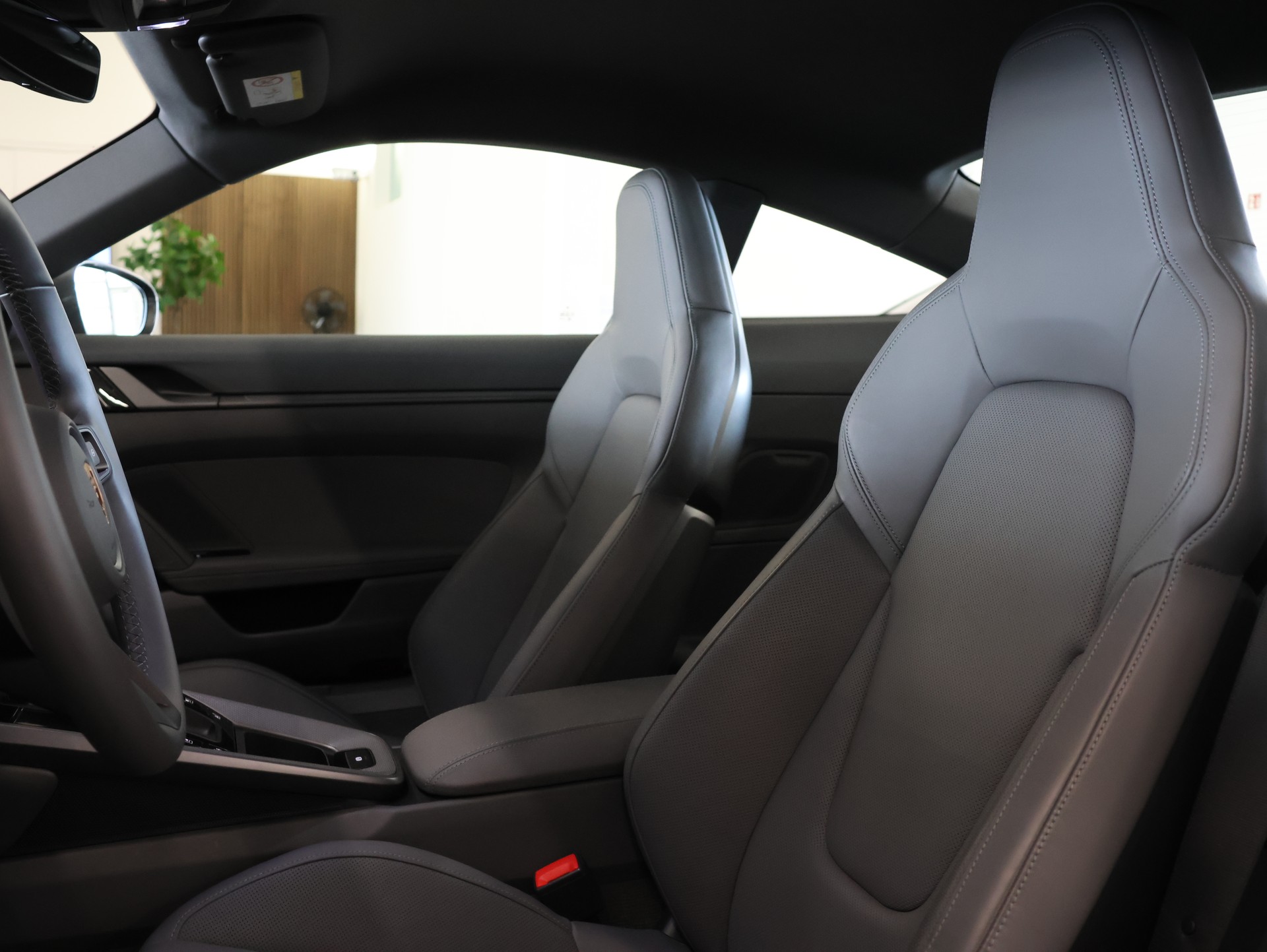 PORSCHE 911 Carrera 4S PDK *Bose* *Hinterachslenkung* *Sport Chrono*-image-19