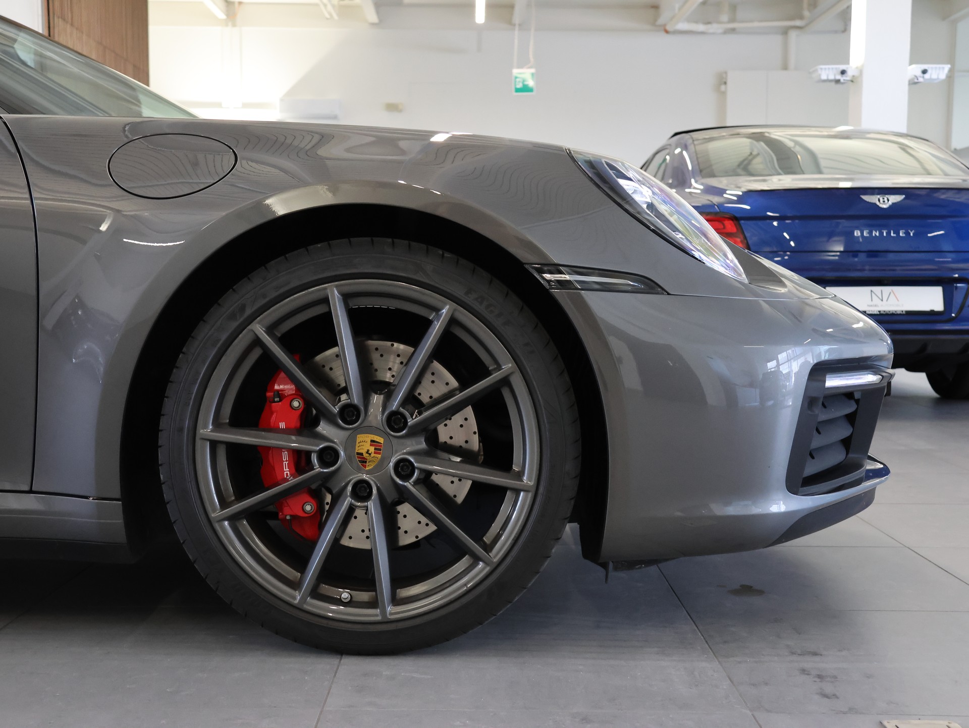 PORSCHE 911 Carrera 4S PDK *Bose* *Hinterachslenkung* *Sport Chrono*-image-7