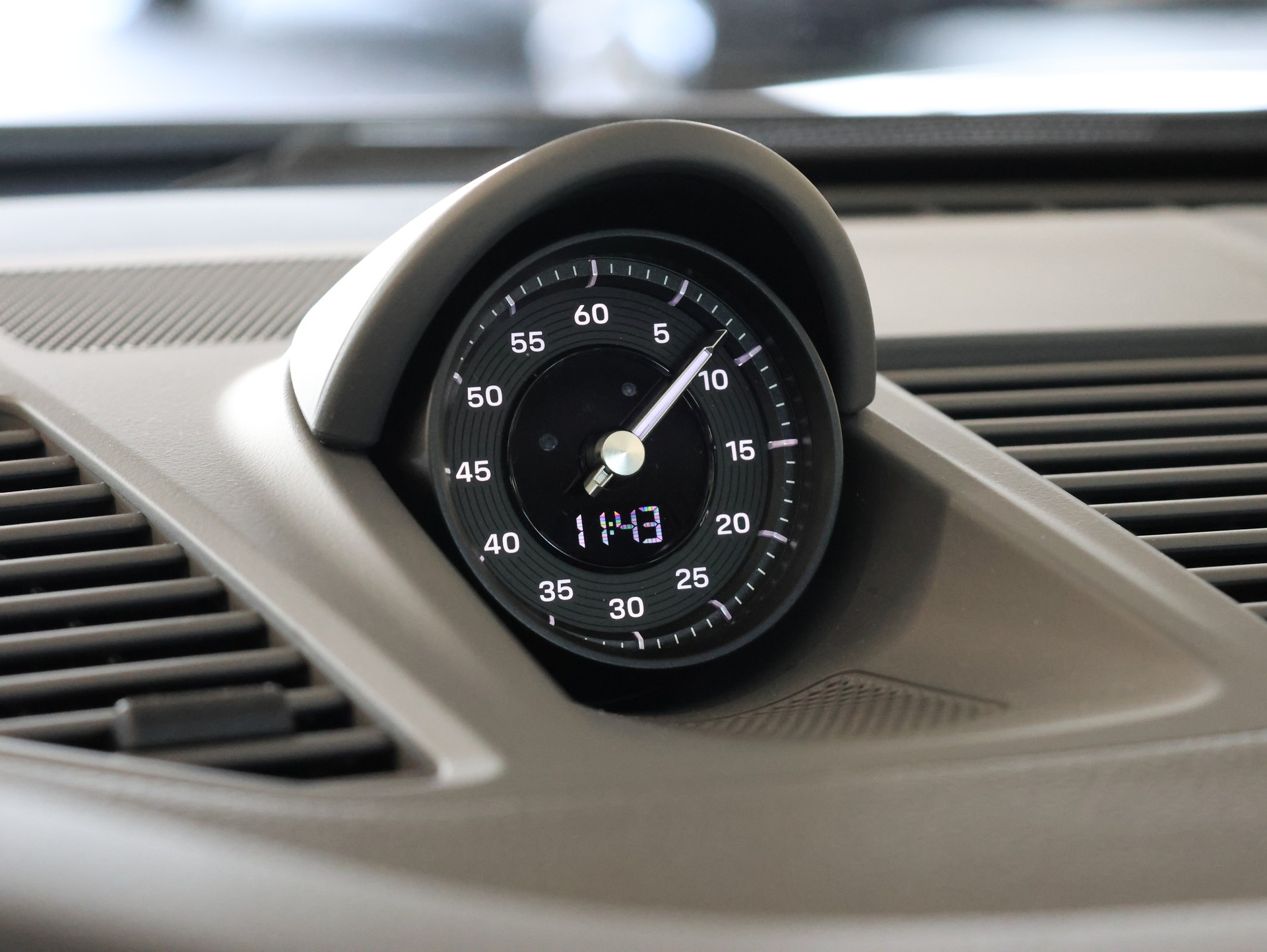 PORSCHE 911 Carrera 4S PDK *Bose* *Hinterachslenkung* *Sport Chrono*-image-25