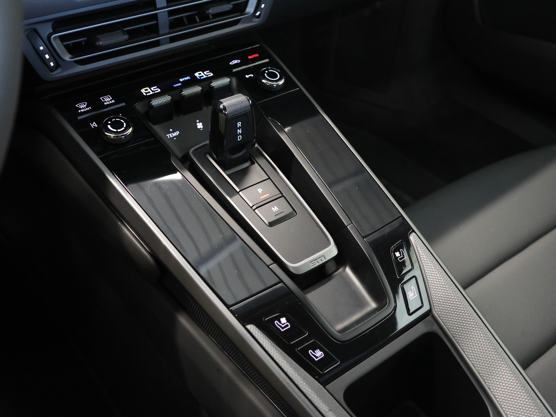PORSCHE 911 Carrera 4S PDK *Bose* *Hinterachslenkung* *Sport Chrono*-image-29