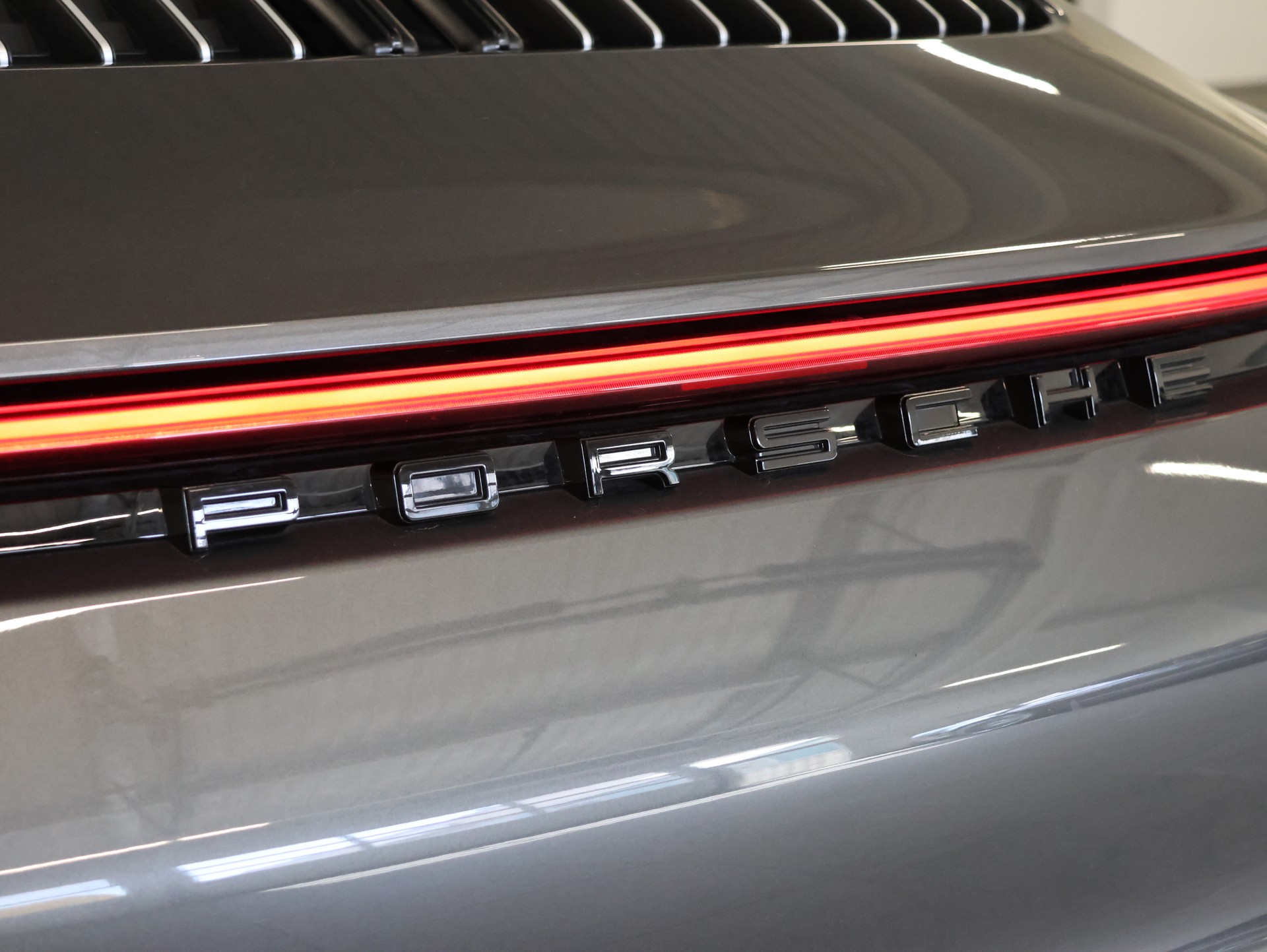 PORSCHE 911 Carrera 4S PDK *Bose* *Hinterachslenkung* *Sport Chrono*-image-13