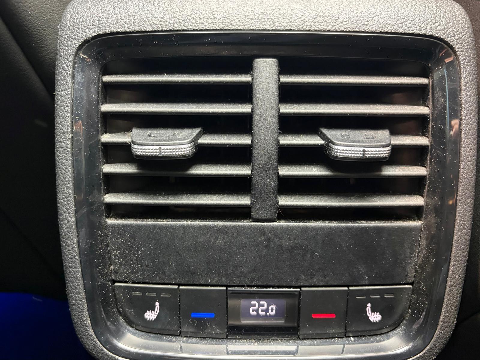 SKODA Octavia Combi 2.0 TSI DSG RS - Toit ouvrant - Attelage-image-13