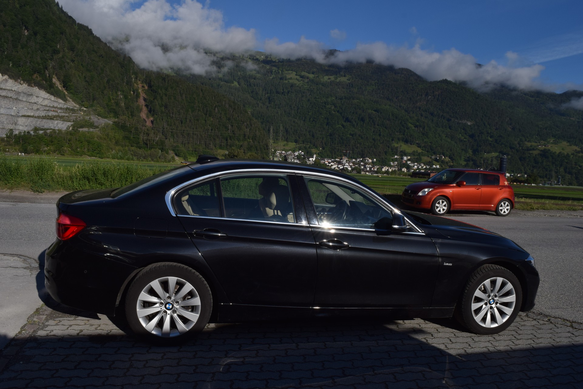 BMW 330i xDrive Luxury Line Steptronic-image-8