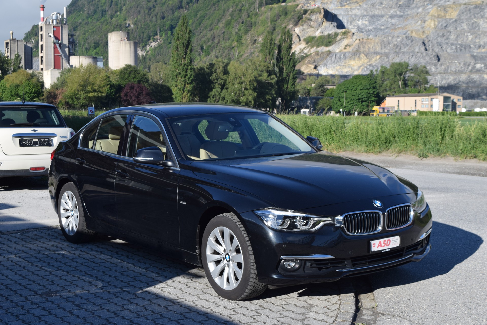 BMW 330i xDrive Luxury Line Steptronic
