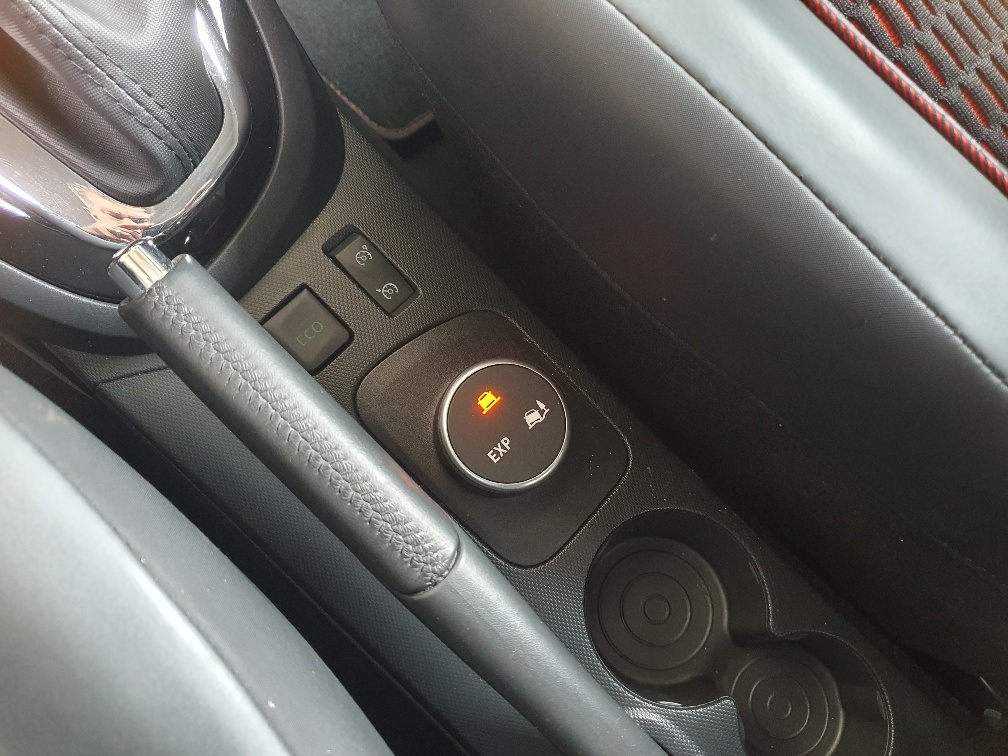 RENAULT Captur 1.2 T Helly Hansen Automat-image-12