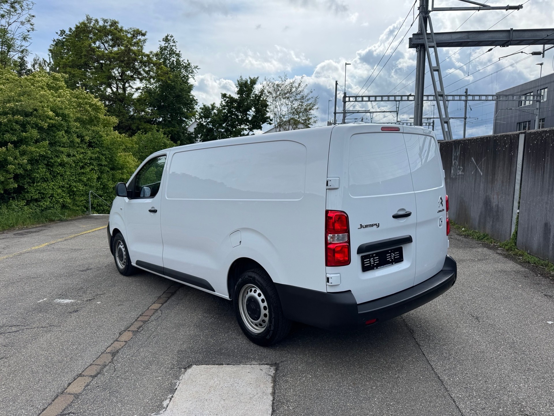 CITROEN Jumpy 2.0 BlueHDi 145 XL EAT8-image-2