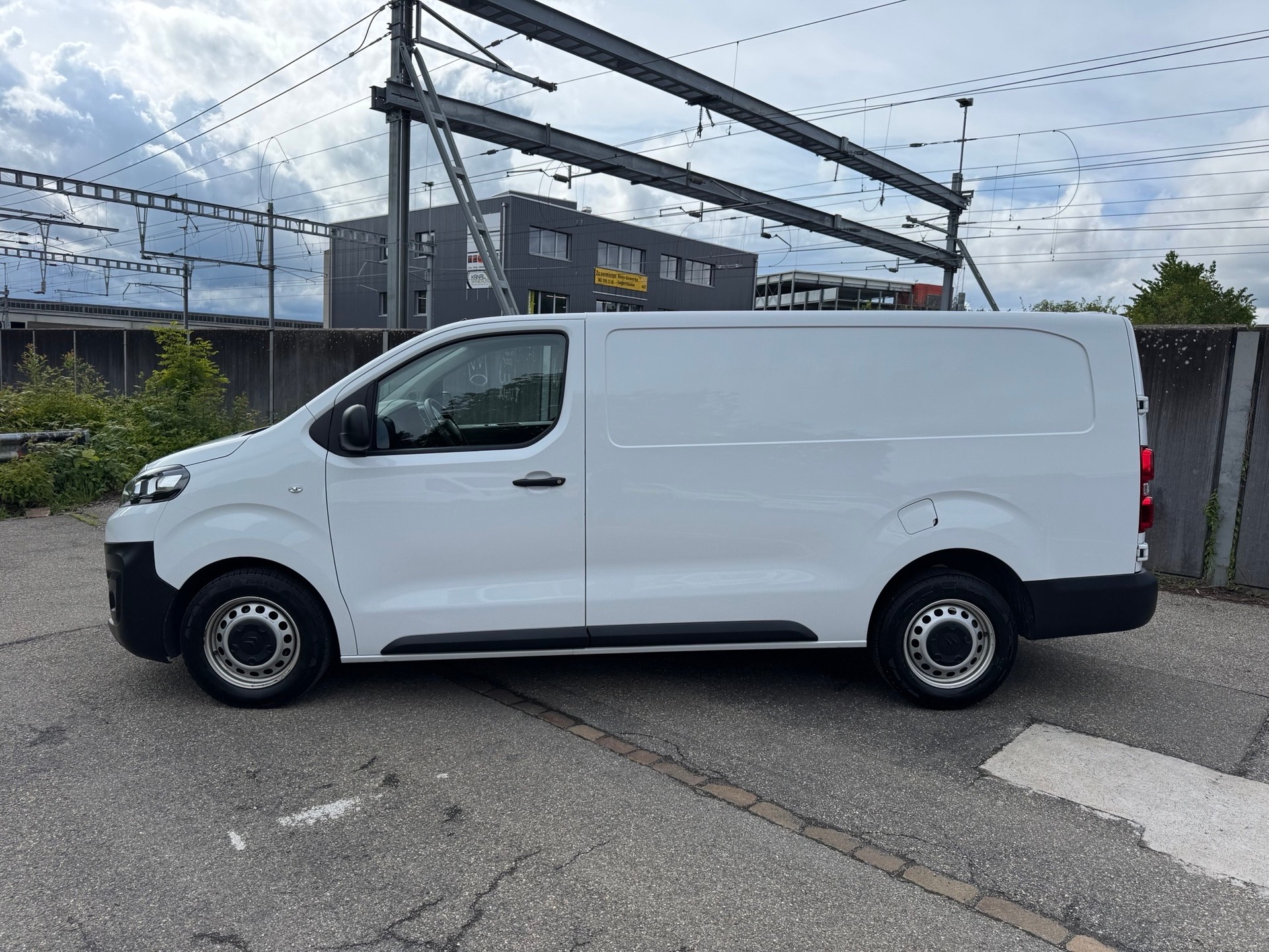CITROEN Jumpy 2.0 BlueHDi 145 XL EAT8-image-1