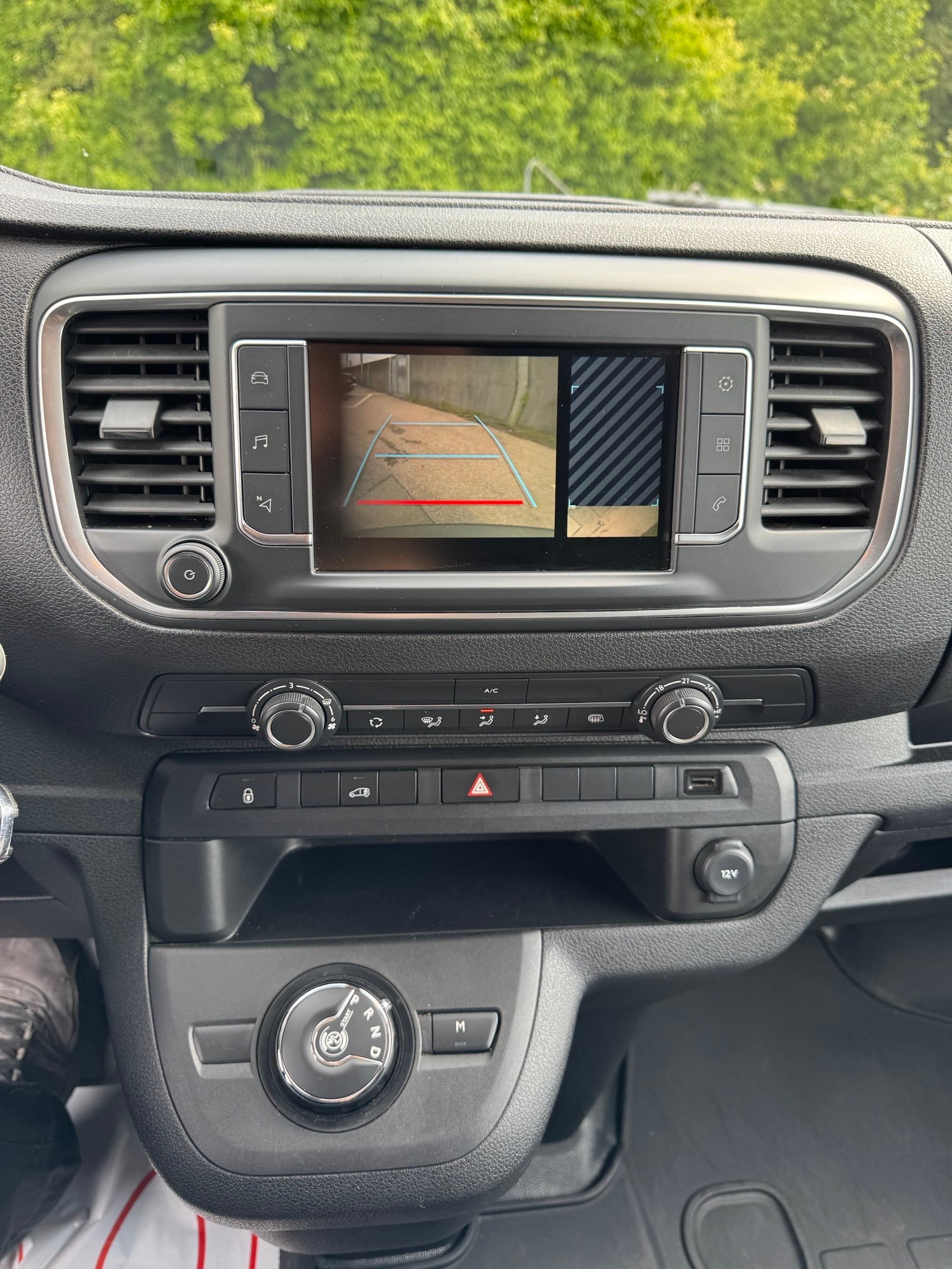 CITROEN Jumpy 2.0 BlueHDi 145 XL EAT8-image-9