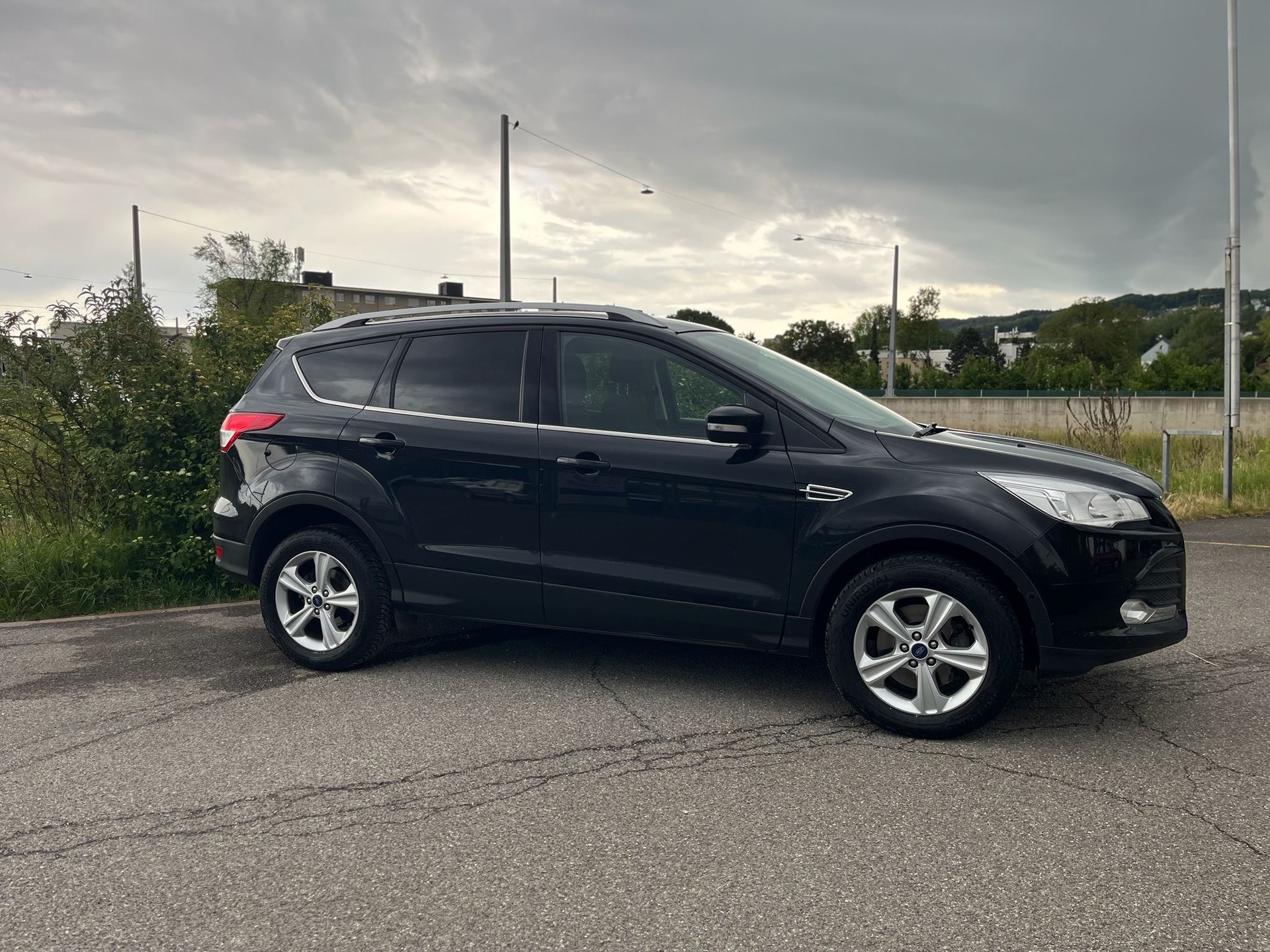 FORD Kuga 2.0 TDCi Carving 4WD PowerShift-image-3
