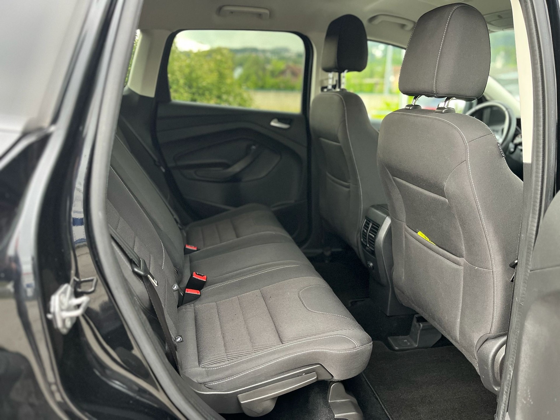 FORD Kuga 2.0 TDCi Carving 4WD PowerShift-image-12
