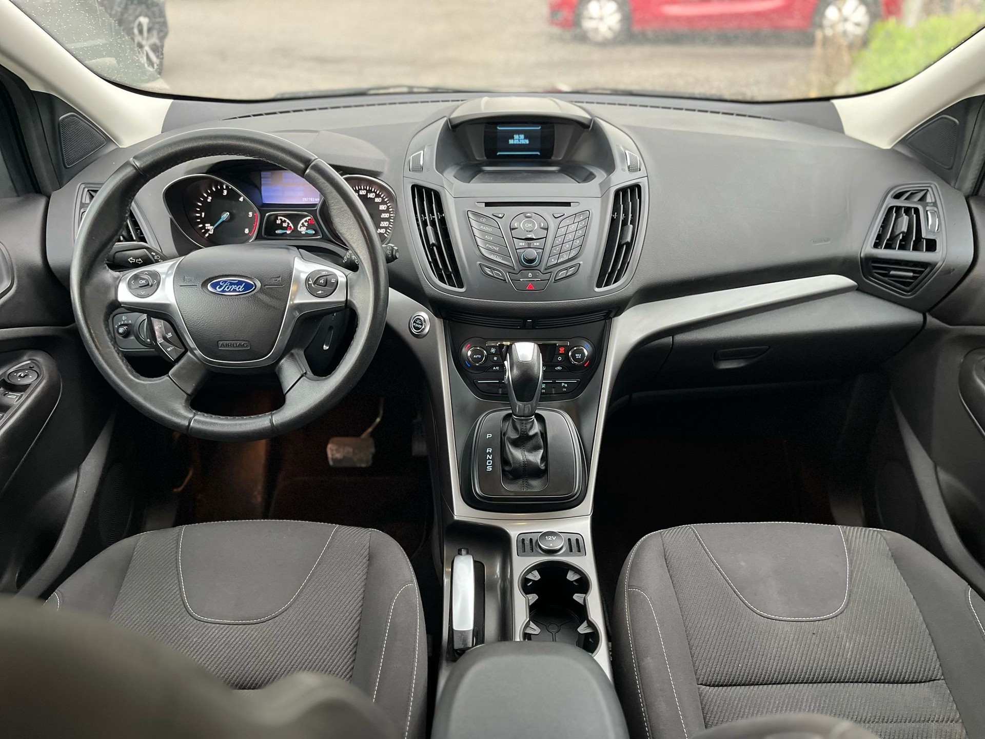 FORD Kuga 2.0 TDCi Carving 4WD PowerShift-image-9