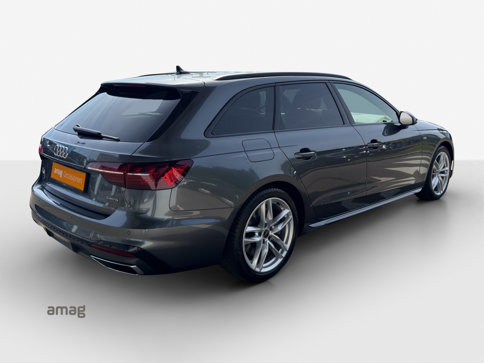 AUDI A4 Avant 45 TFSI S line S-tronic quattro-image-4