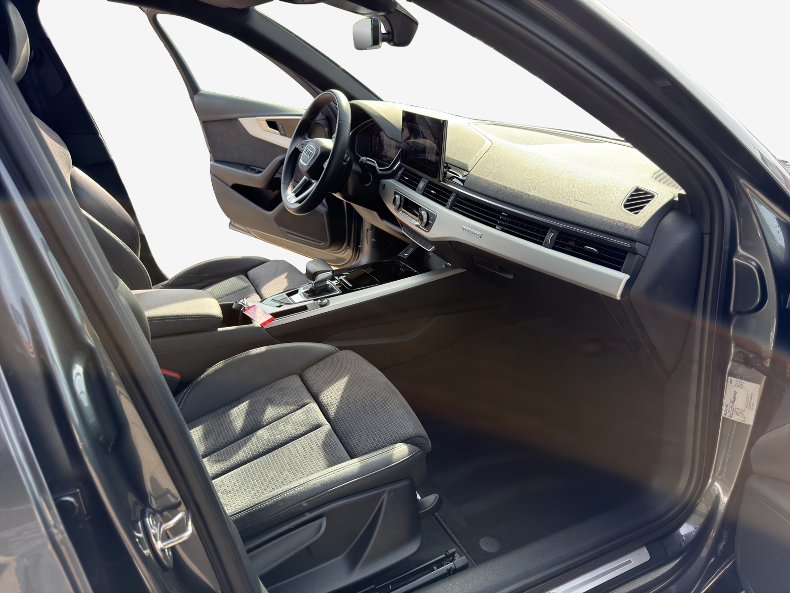 AUDI A4 Avant 45 TFSI S line S-tronic quattro-image-14