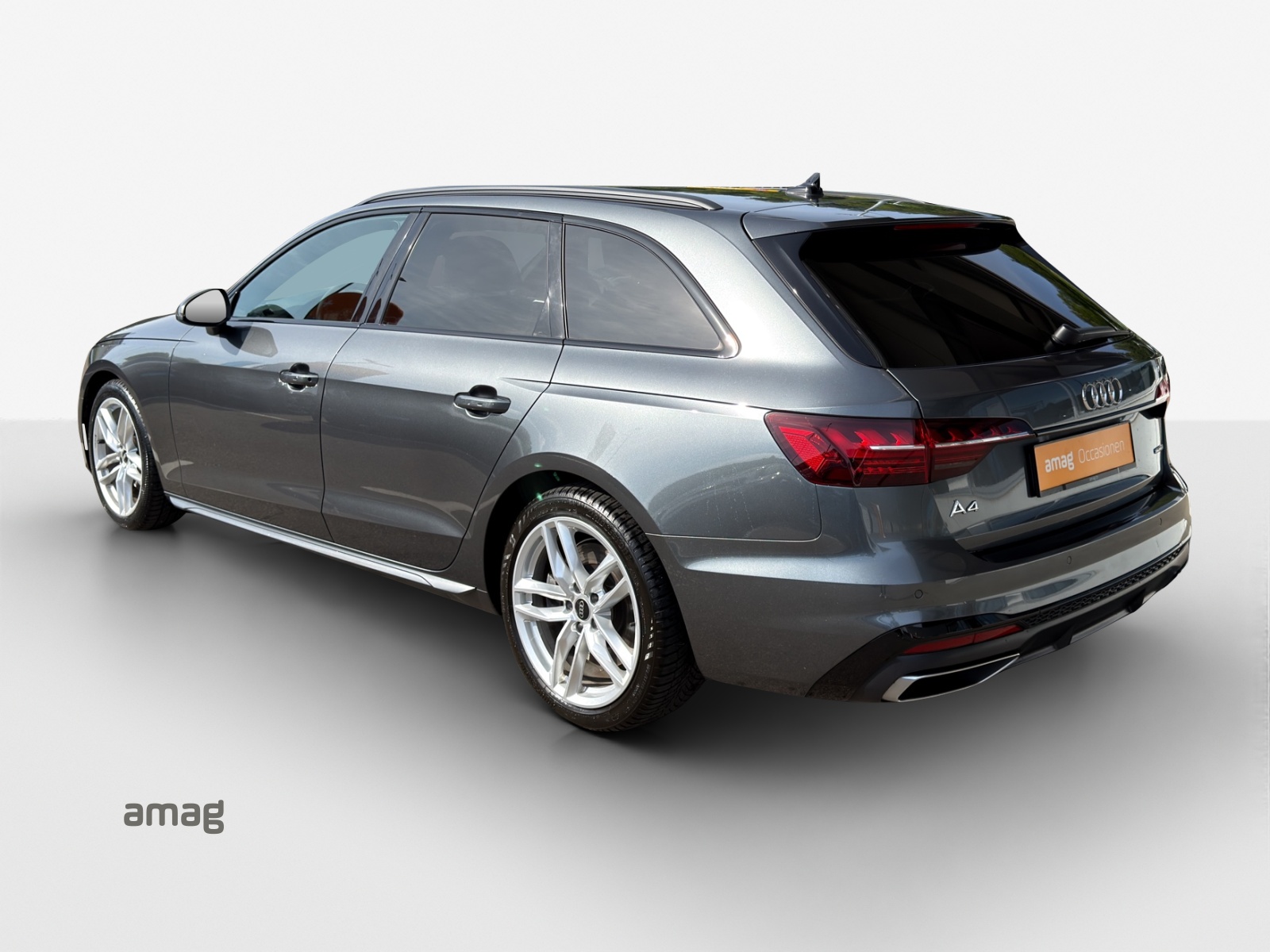 AUDI A4 Avant 45 TFSI S line S-tronic quattro-image-2