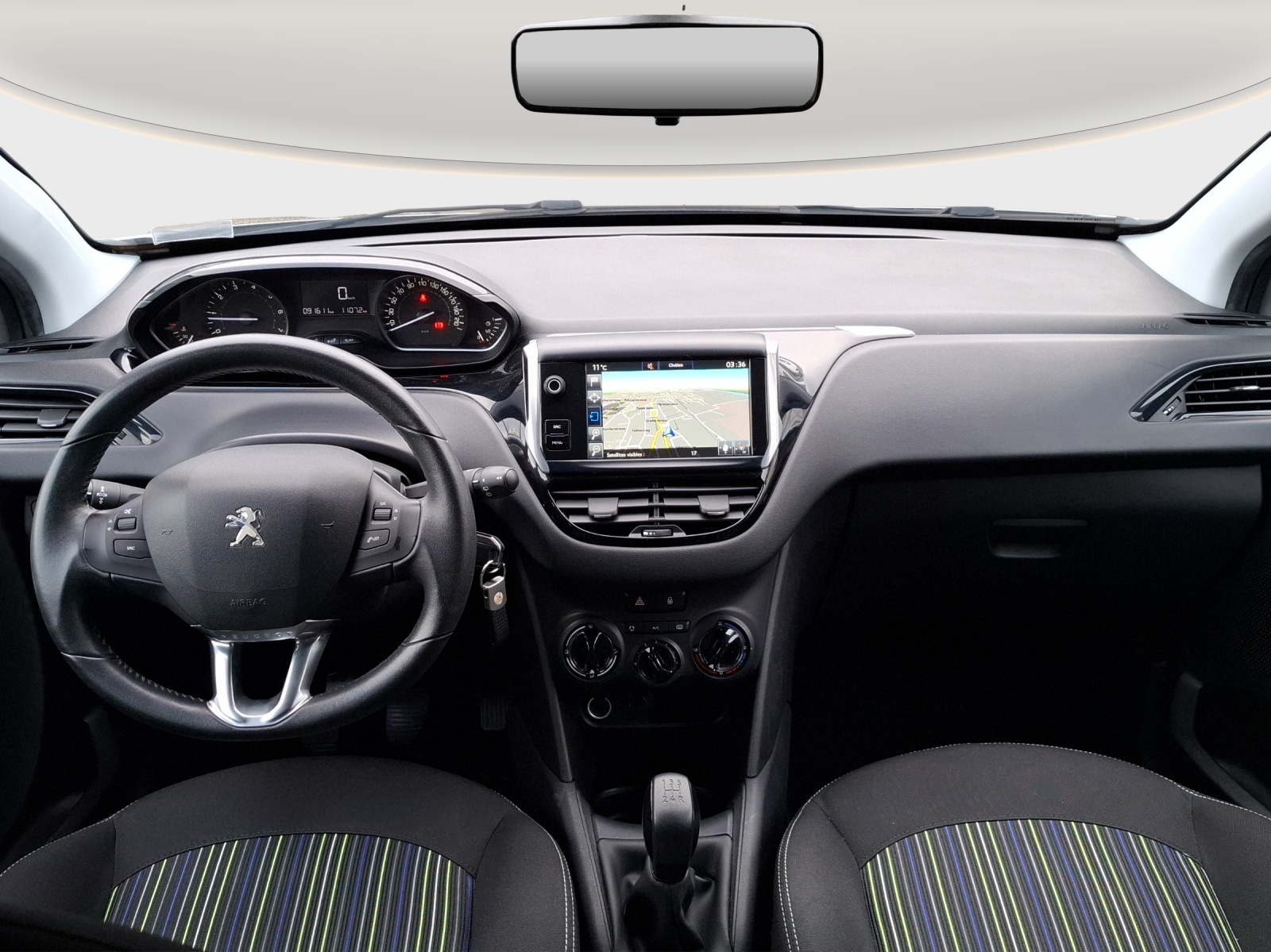 PEUGEOT 208 1.2 PureTech Urban Soul // MFK 05.12.2025 // Bremsen vorne komplett NEU // 8-fach bereift-image-11