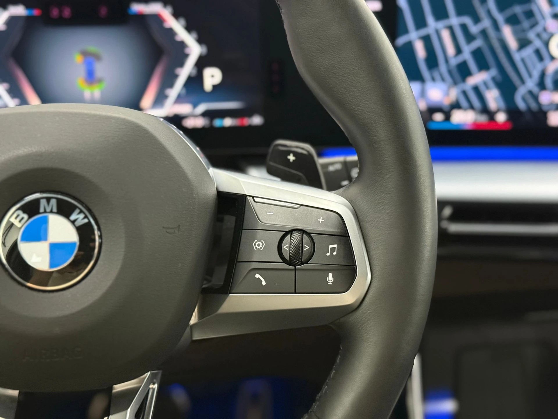 BMW X1 xDrive 20d 48V M Sport-image-16