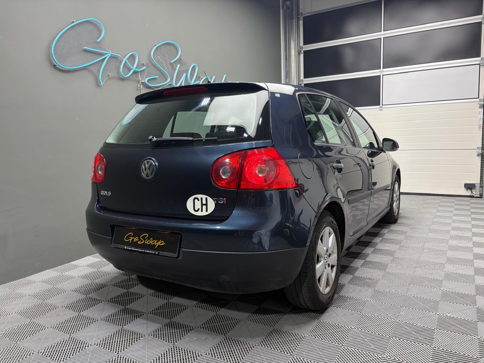 VW Golf 1.4 TSI Trendline-showroom-element-2