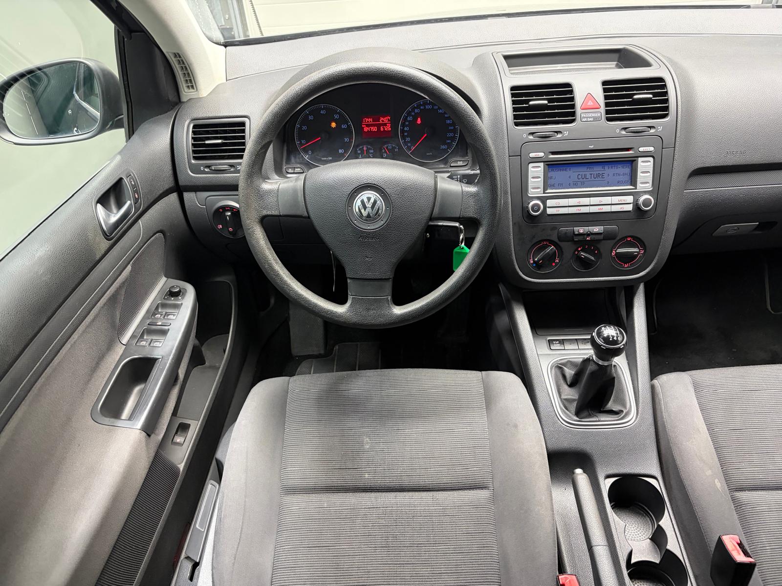 VW Golf 1.4 TSI Trendline-image-13