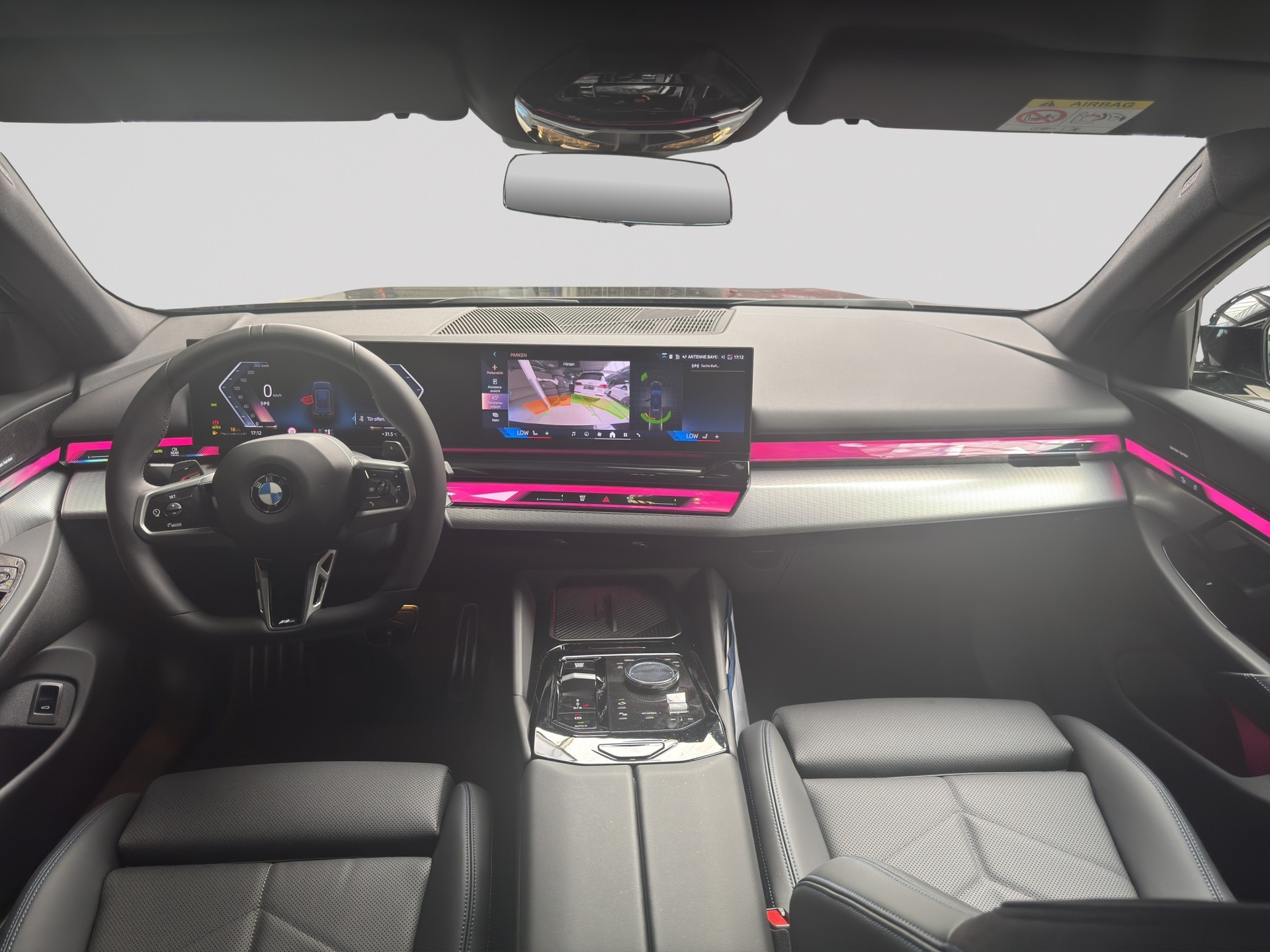 BMW 520d xDrive 48V Touring M Sport Steptronic-image-14
