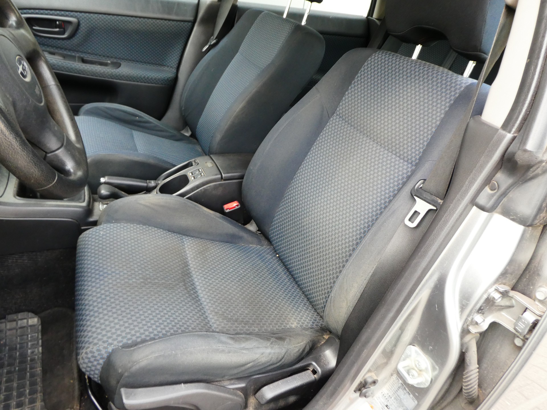 SUBARU Impreza 1.5R Swiss-image-10