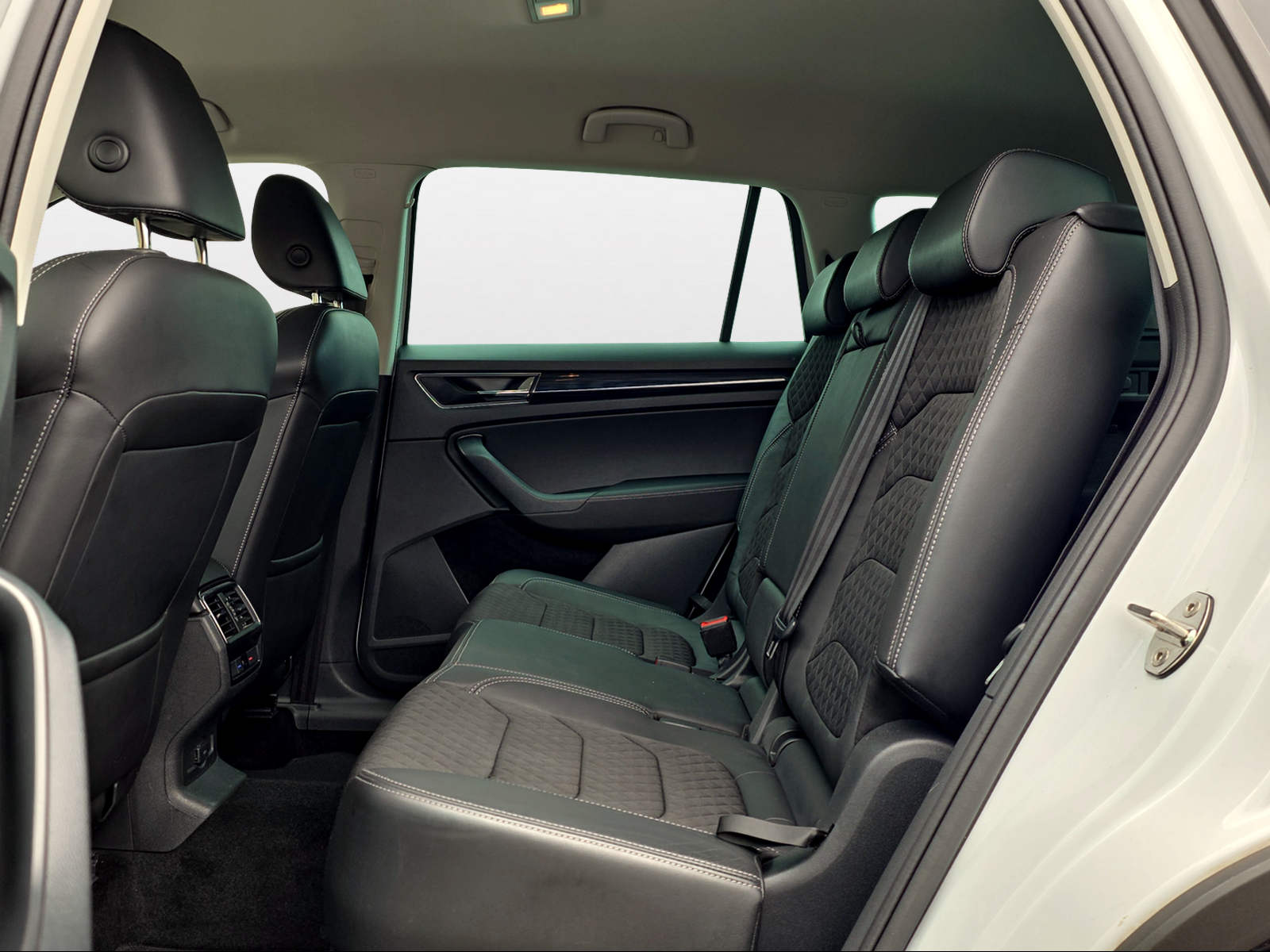 SKODA Kodiaq 2.0 TDI CR Style 4x4 DSG-image-10