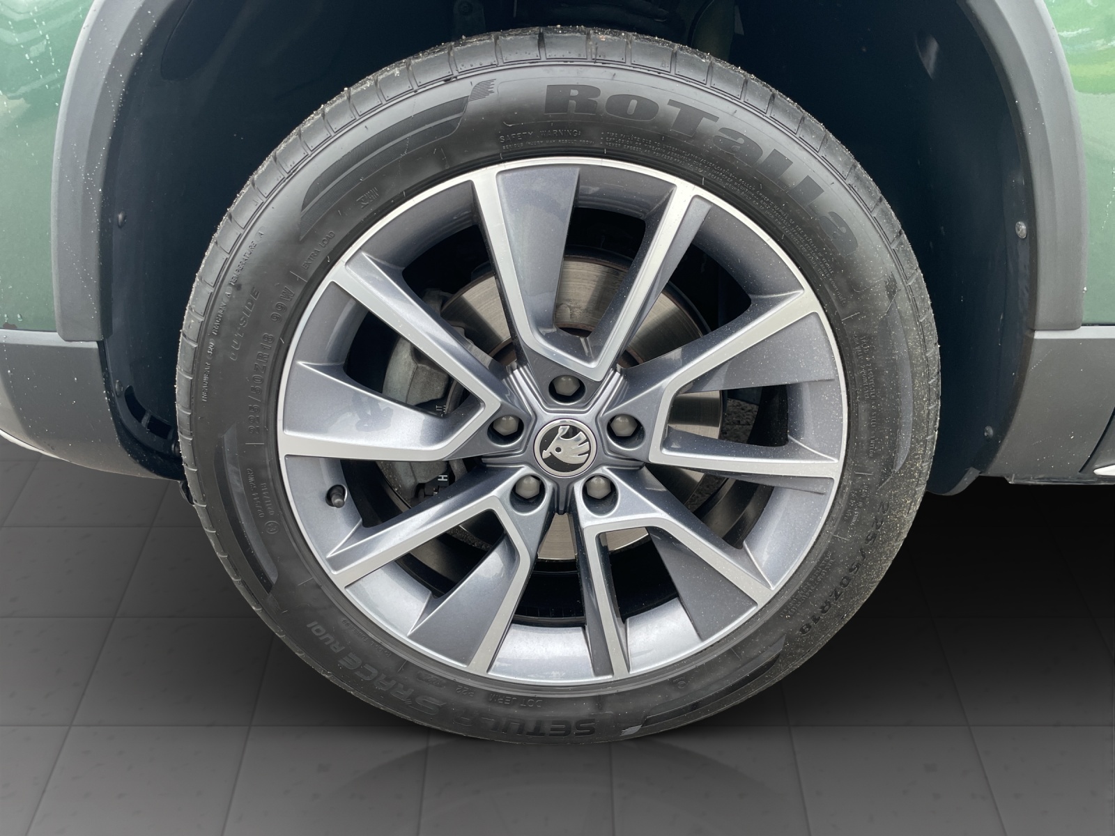 SKODA Karoq 2.0 TDI CR Scout 4x4 DSG-image-18