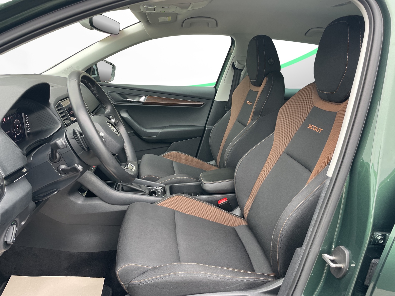 SKODA Karoq 2.0 TDI CR Scout 4x4 DSG-image-6