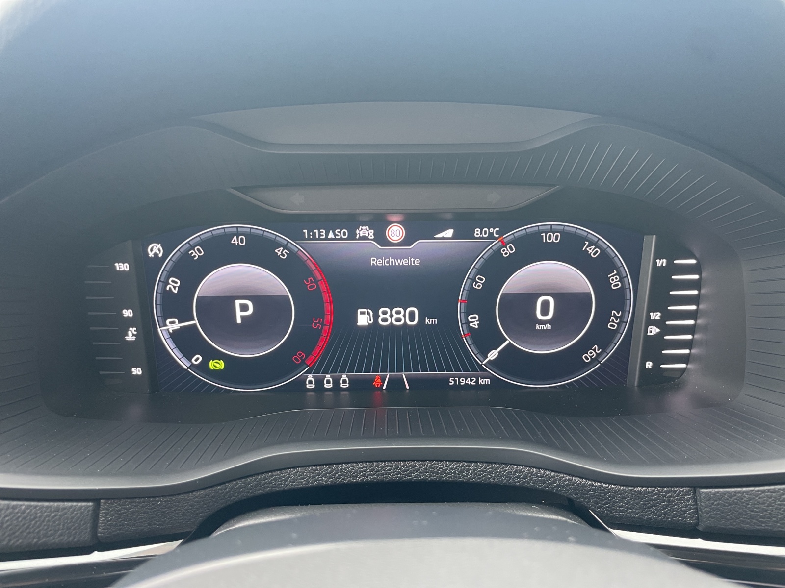 SKODA Karoq 2.0 TDI CR Scout 4x4 DSG-image-8