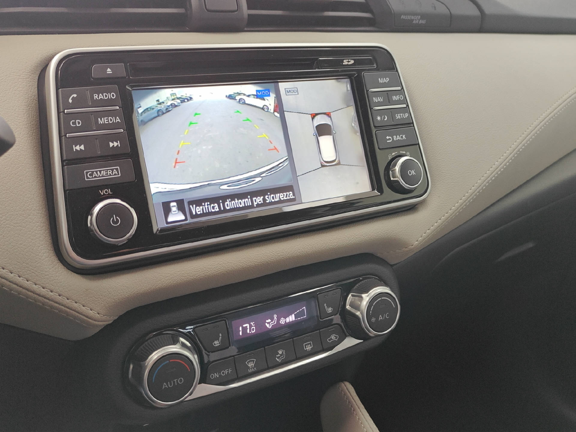 NISSAN Micra 0.9 IG-T Tekna-image-13